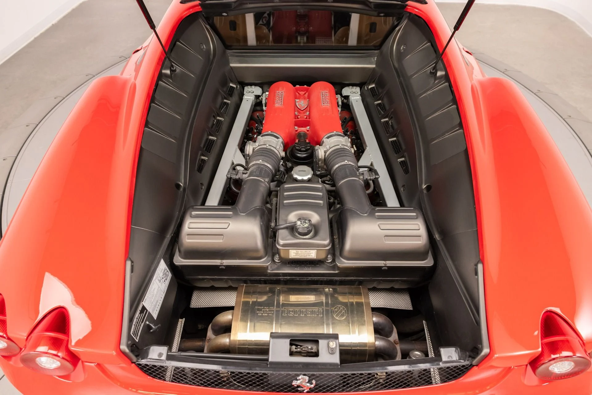 mph082_3353506159_Used_2006_Ferrari_F430_1790703495_7cde6fb36e
