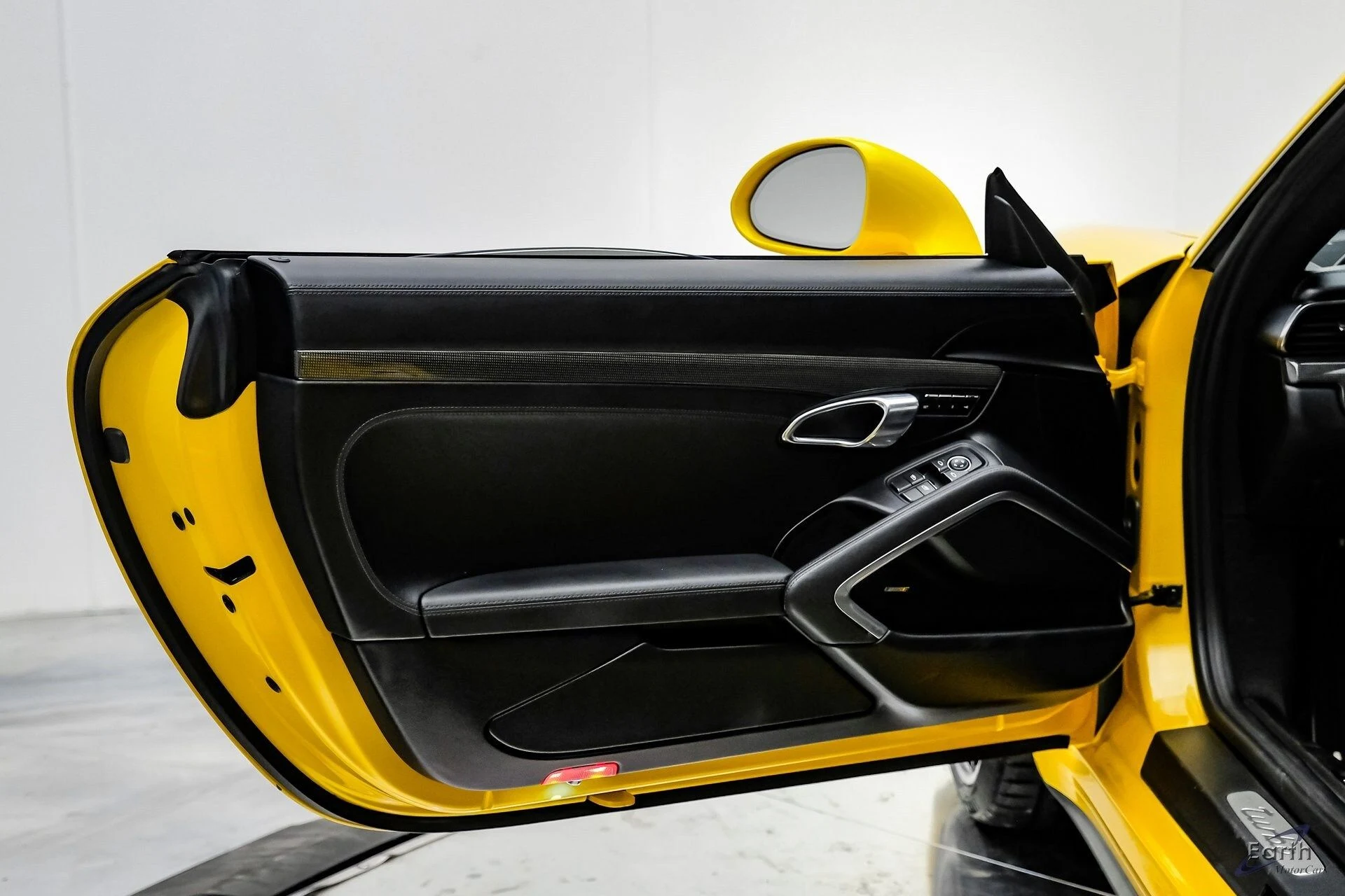 mph082_3529300564_12a1d459752bca5290e67564a32e4a11x_6e1b0c70c9