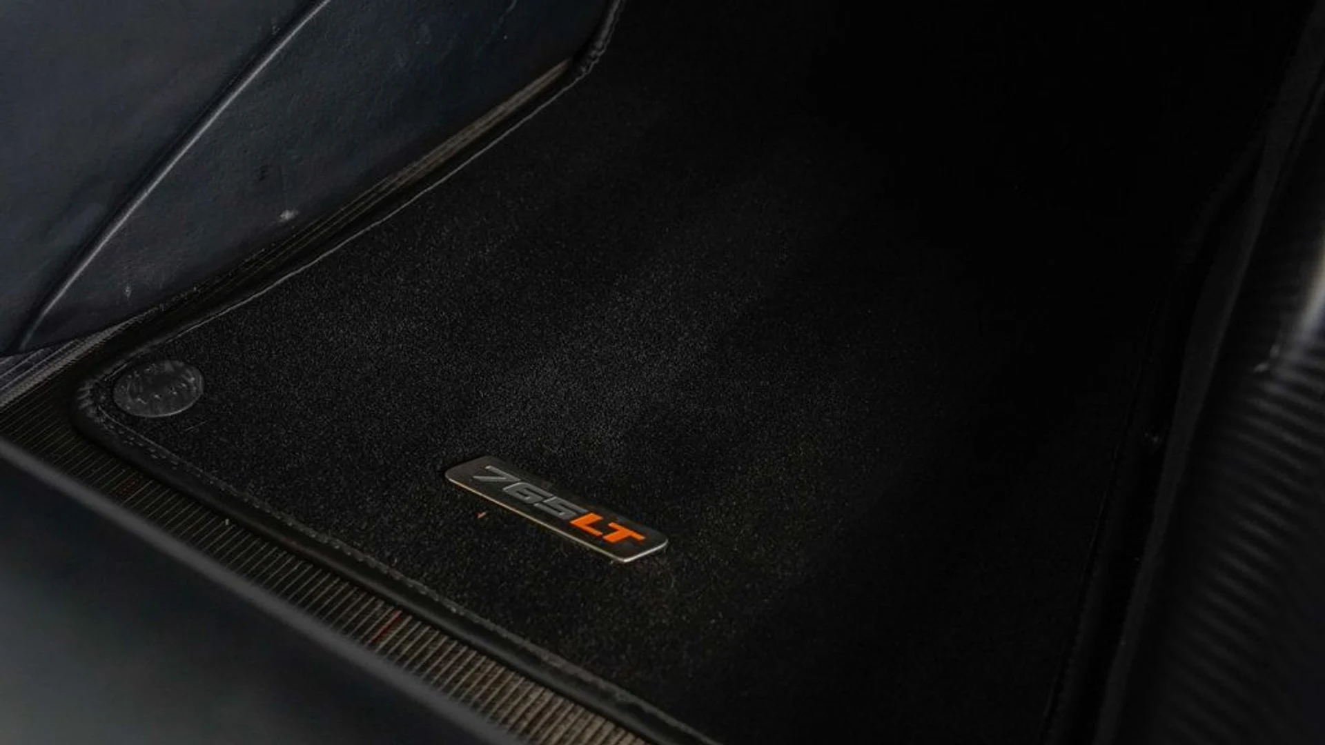 mph082_3598929248_used_2021_mclaren_765lt_coupe_14354_22828181_83_1024_589ec10b59