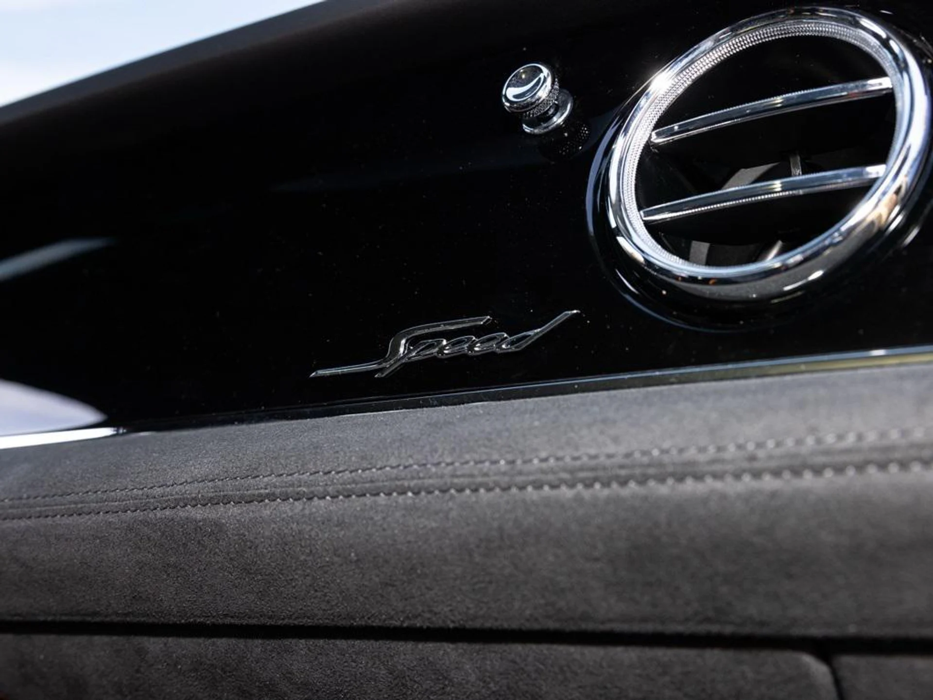 mph082_3618187636_480276648_69384763b4572ce7810abc3f_a4f93512fe