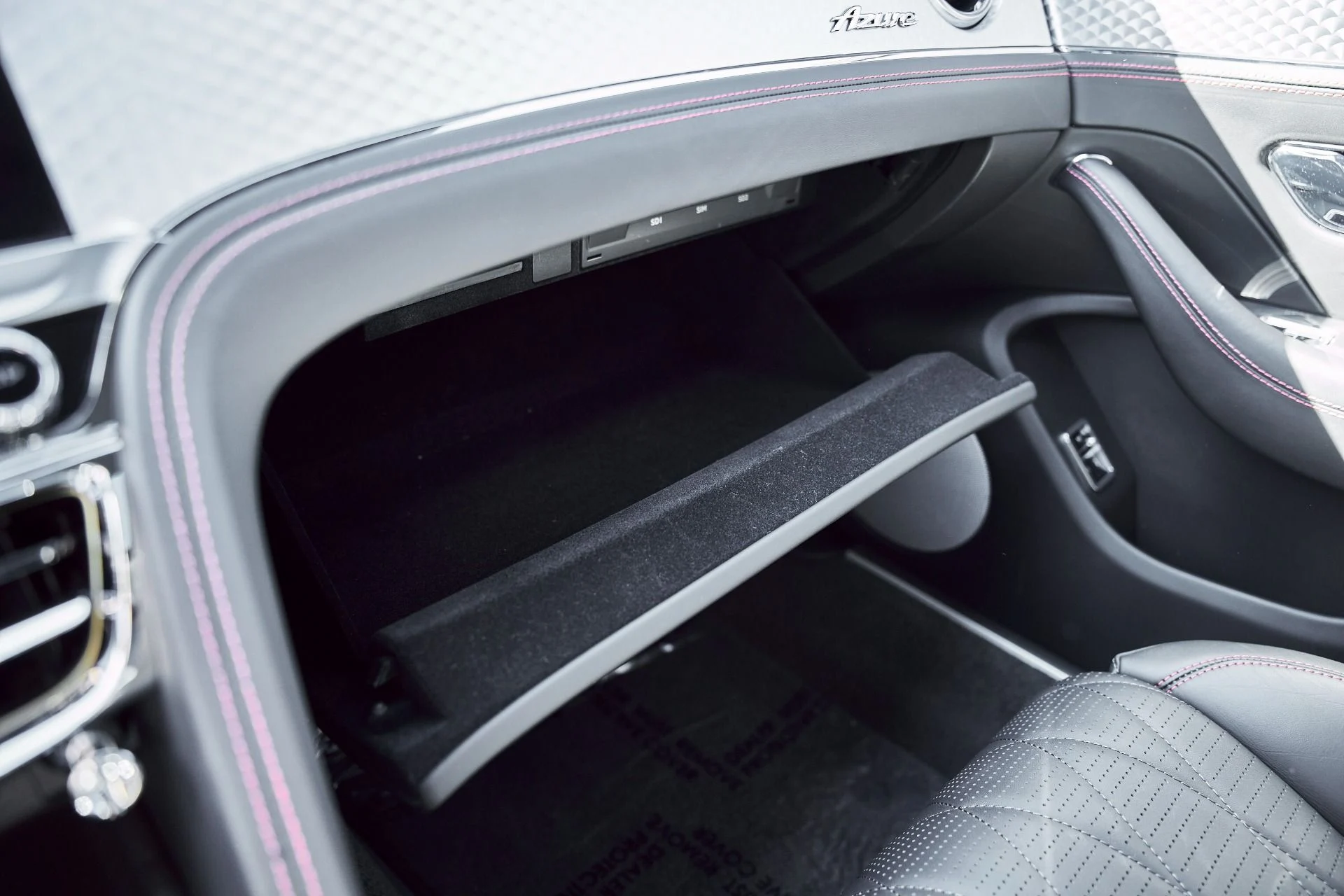 mph082_3630500468_Used_2023_Bentley_Flying_Spur_V8_1773280786_d4044617b6