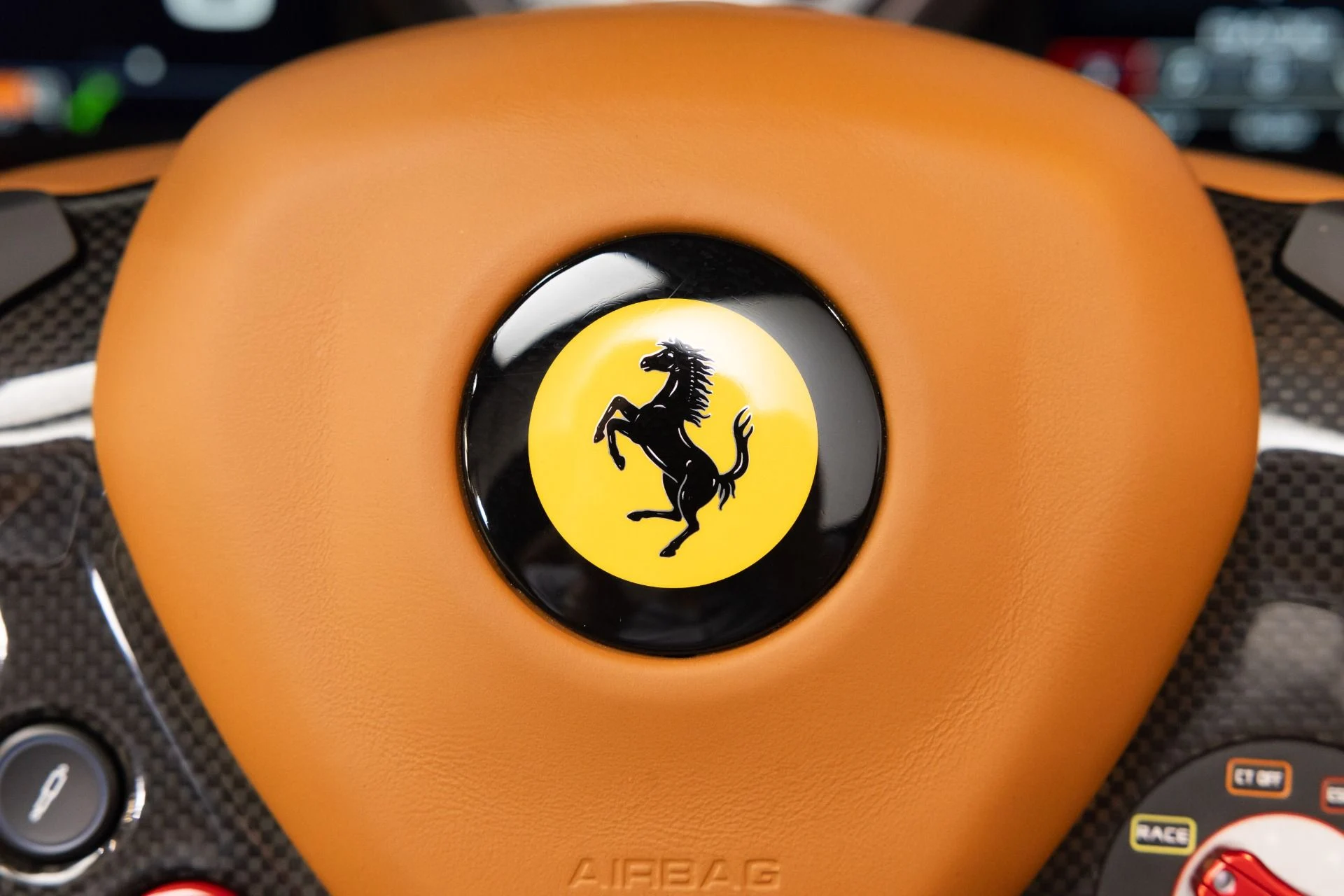 mph082_3631593402_Used_2019_Ferrari_488_Spider_1787231247_0d99064717