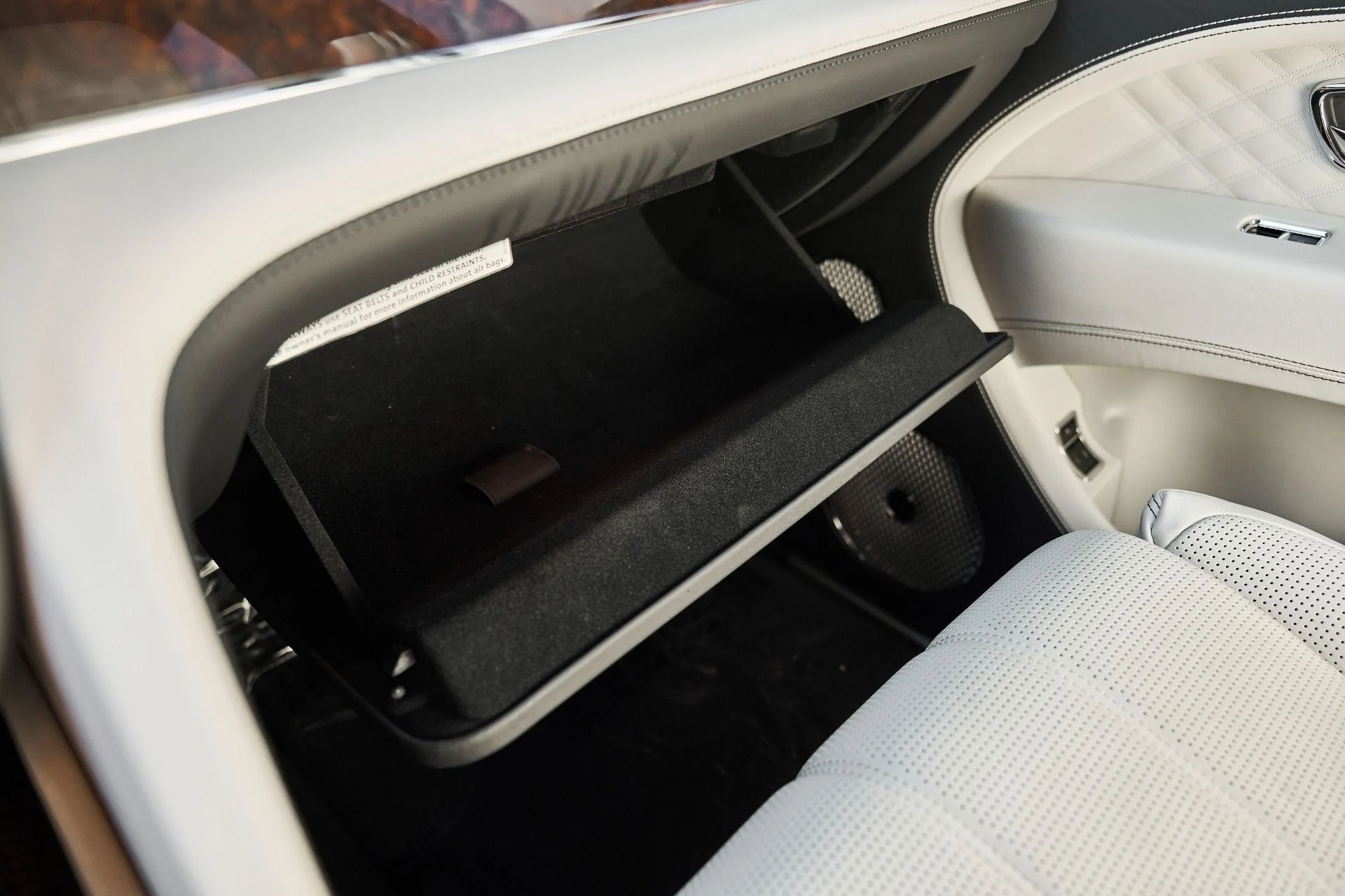 mph082_3952291916_Used_2023_Bentley_Bentayga_EWB_Azure_1773968925_4233a9ec3c