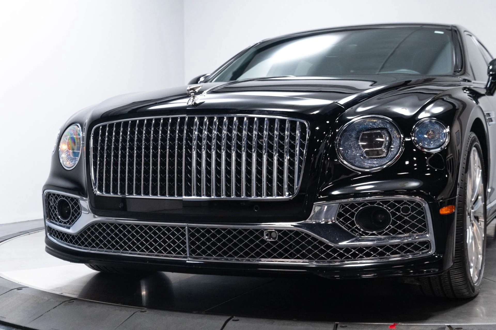 mph082_3987913946_Used_2020_Bentley_Flying_Spur_W12_1783372083_5cea65de4c