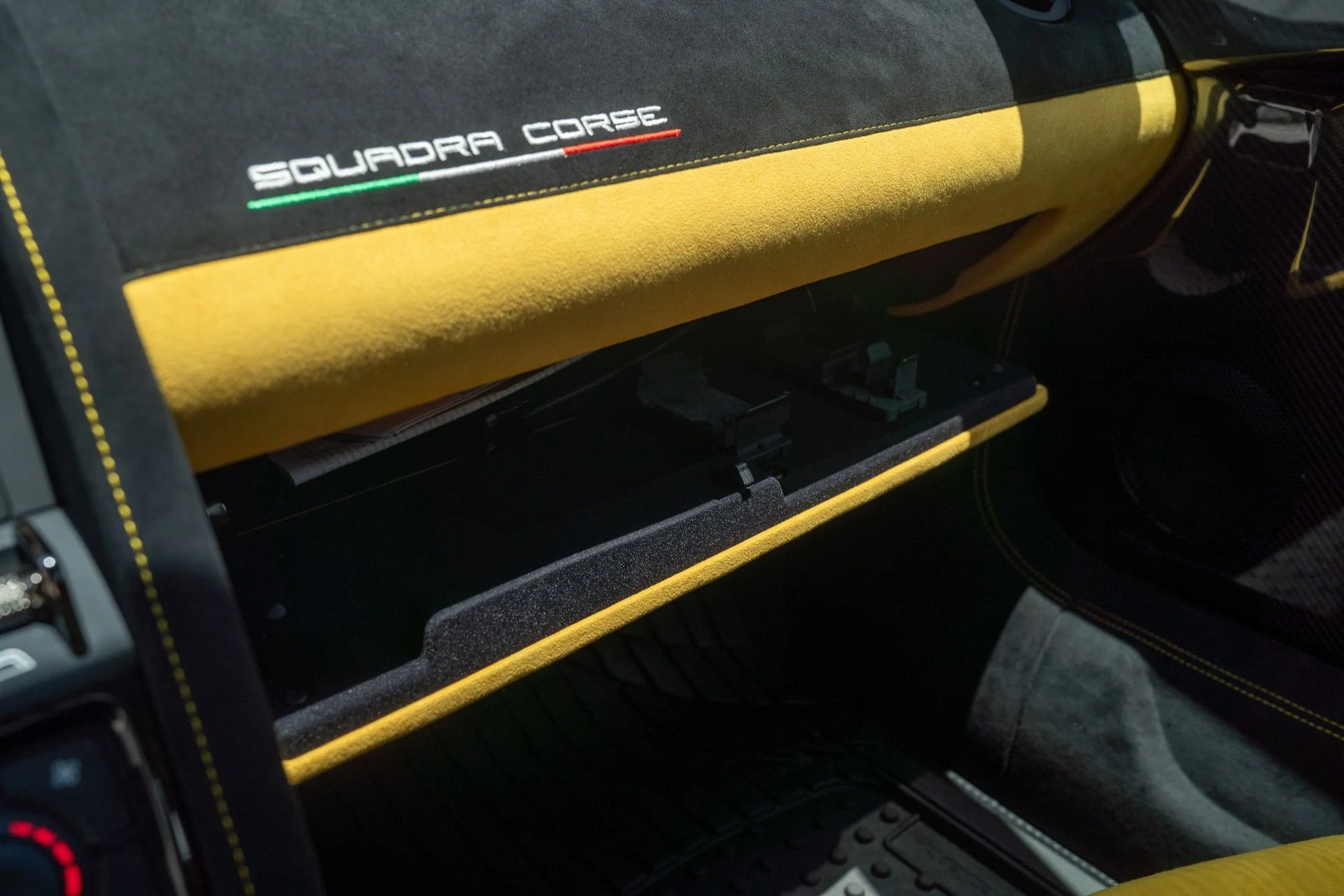 mph082_4082513426_Used_2014_Lamborghini_Gallardo_LP_570_4_Squadra_Corse_1755029683_80c0870917