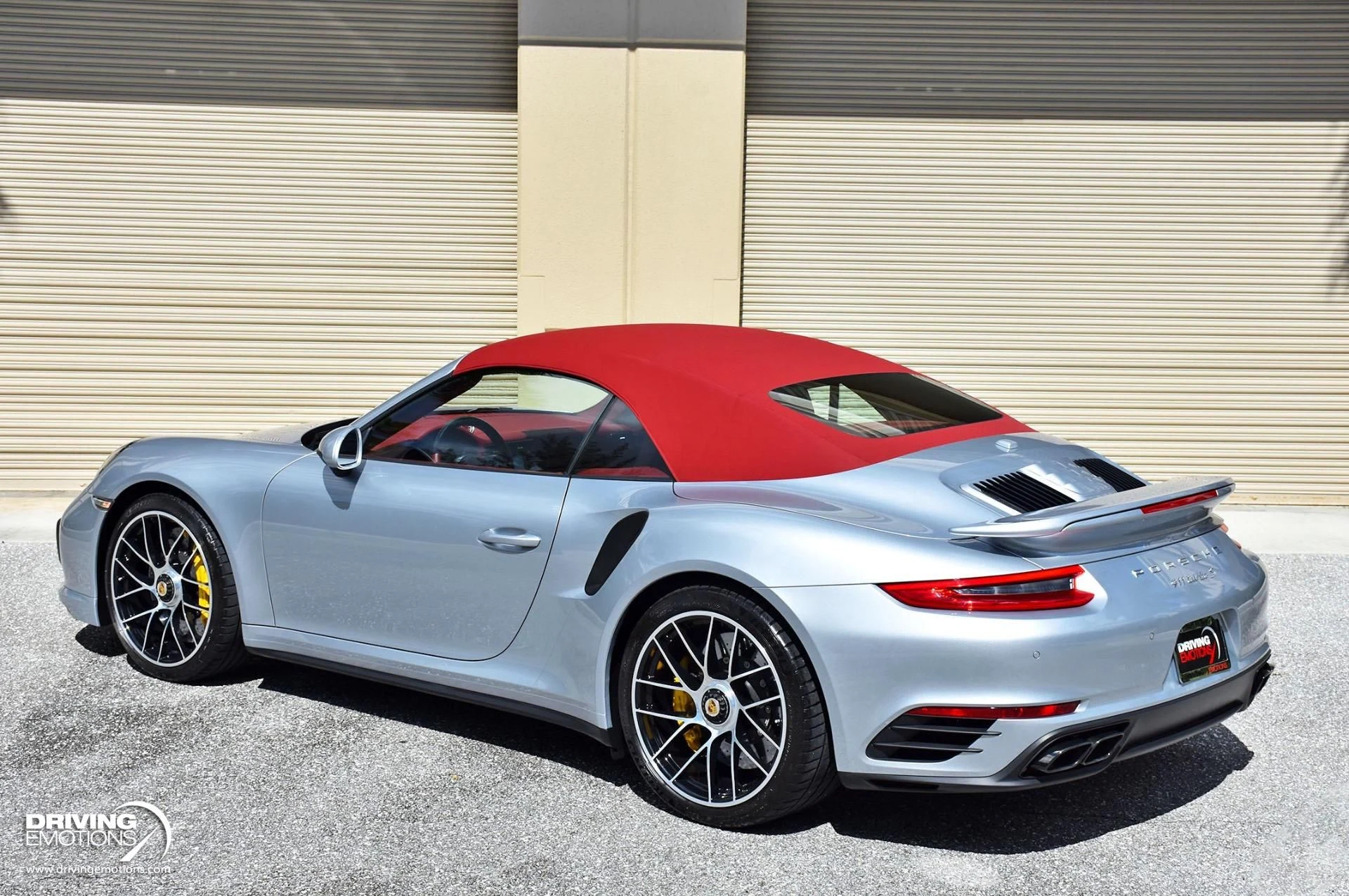 mph082_4171317950_866_p83_l_7001fc3935