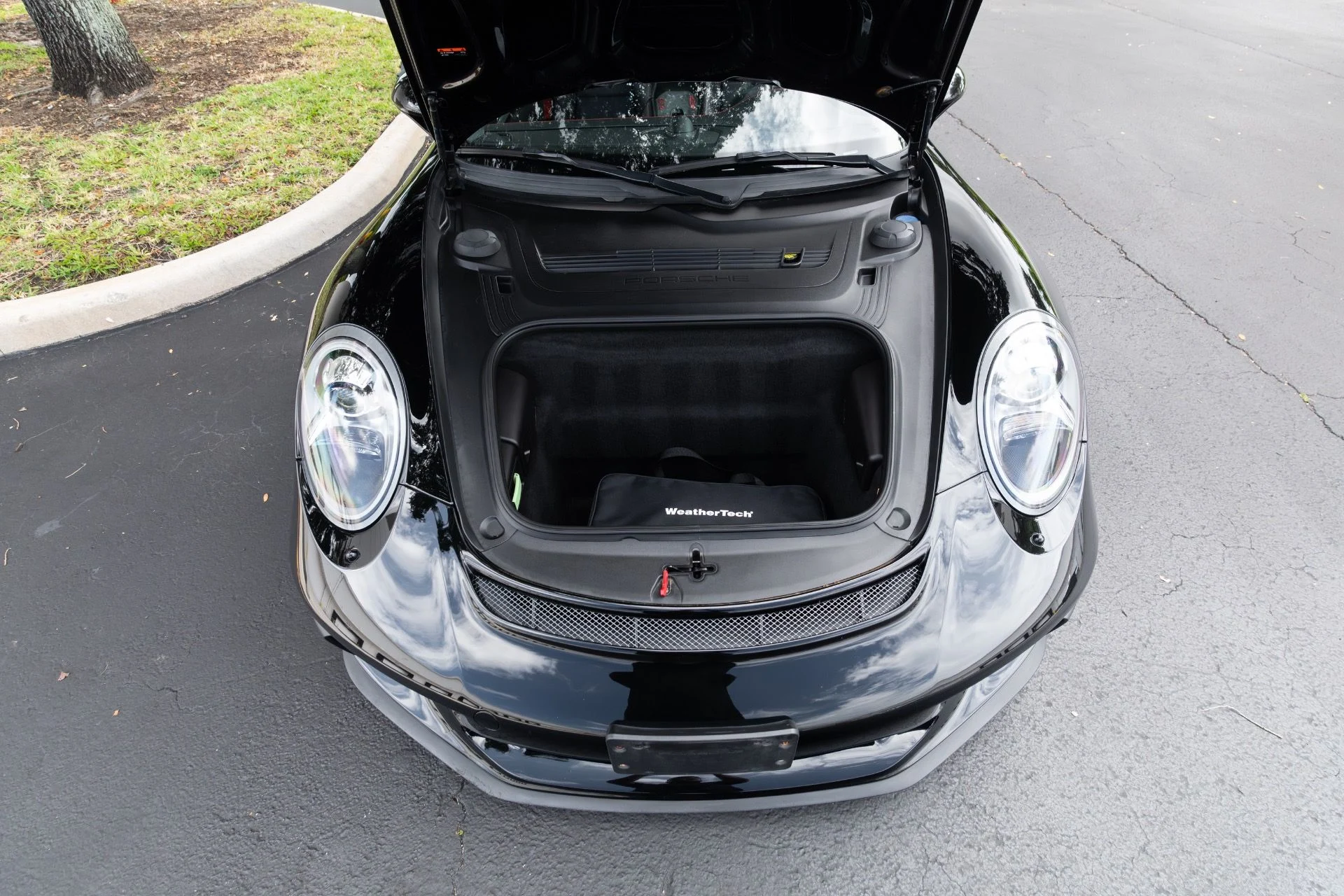 mph082_4212698665_Used_2018_Porsche_911_GT_3_1780452373_7859790e7a