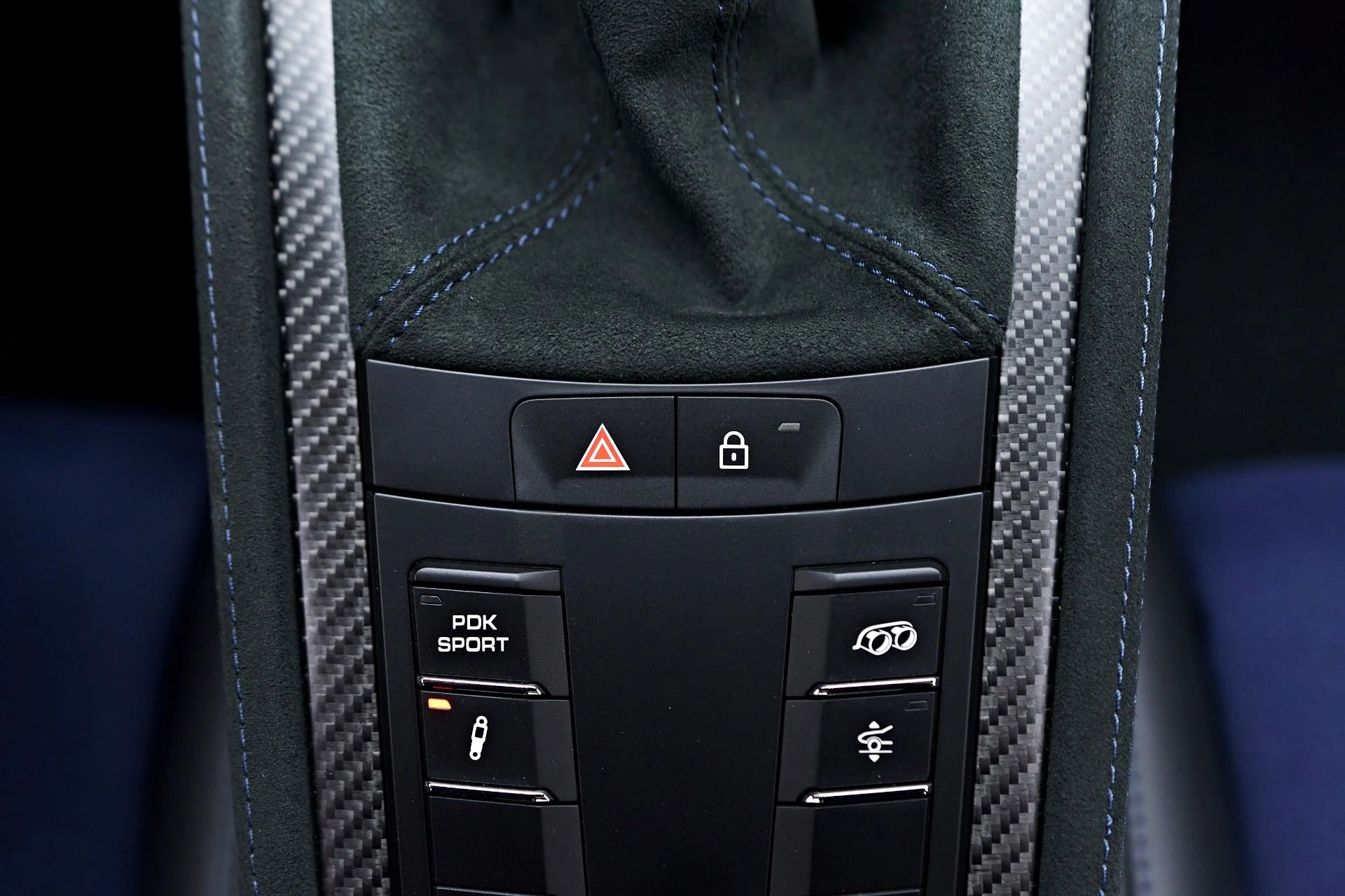 mph082_536761534_Used_2025_Porsche_718_Cayman_GT_4_RS_1754674090_51156600e6