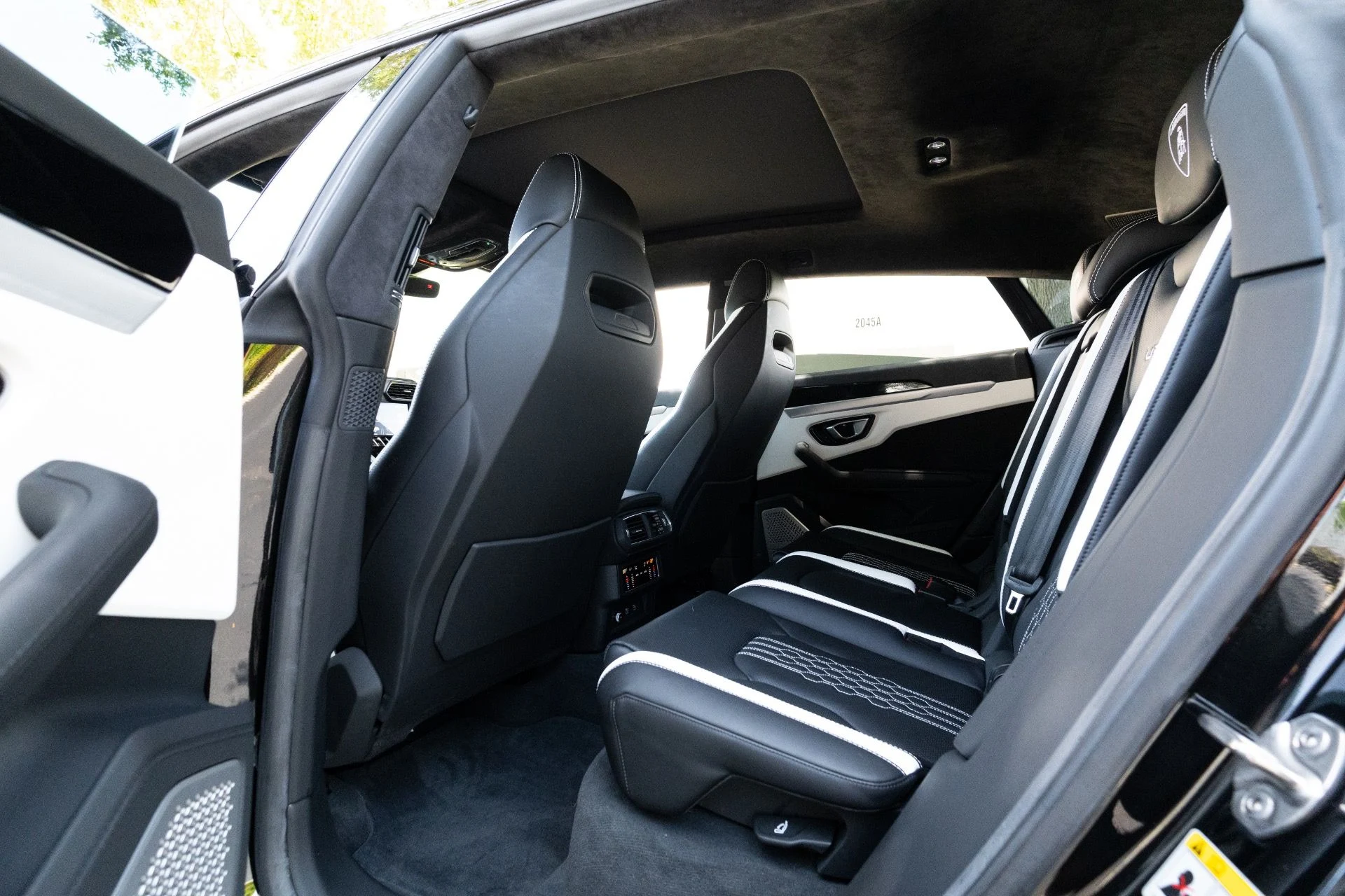 mph082_541097499_Used_2023_Lamborghini_Urus_S_1780940773_f8033f3091