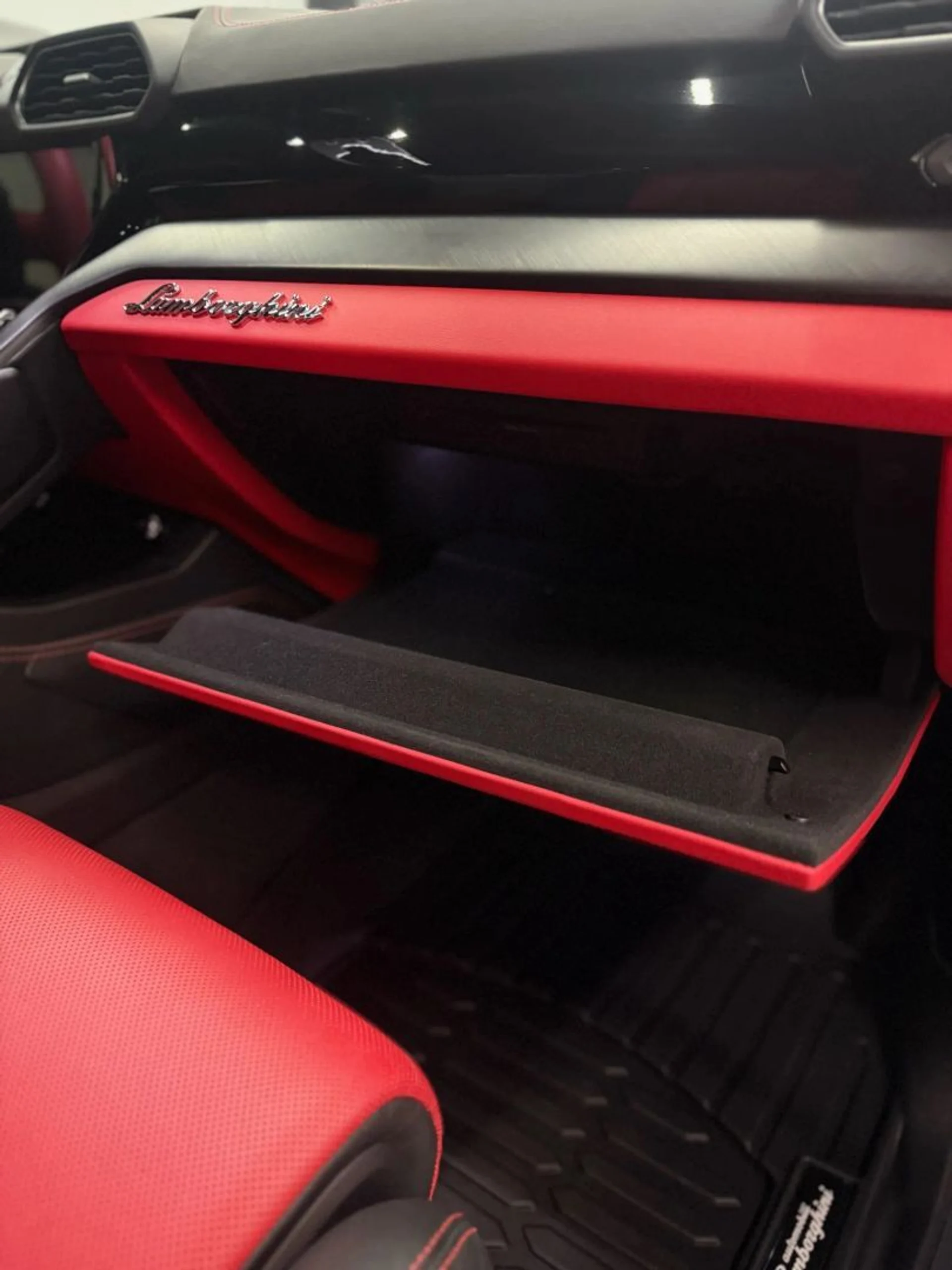 mph082_564530804_202510_ac5e953230f44e21b147bbf38c416c6c_e3a16b6514