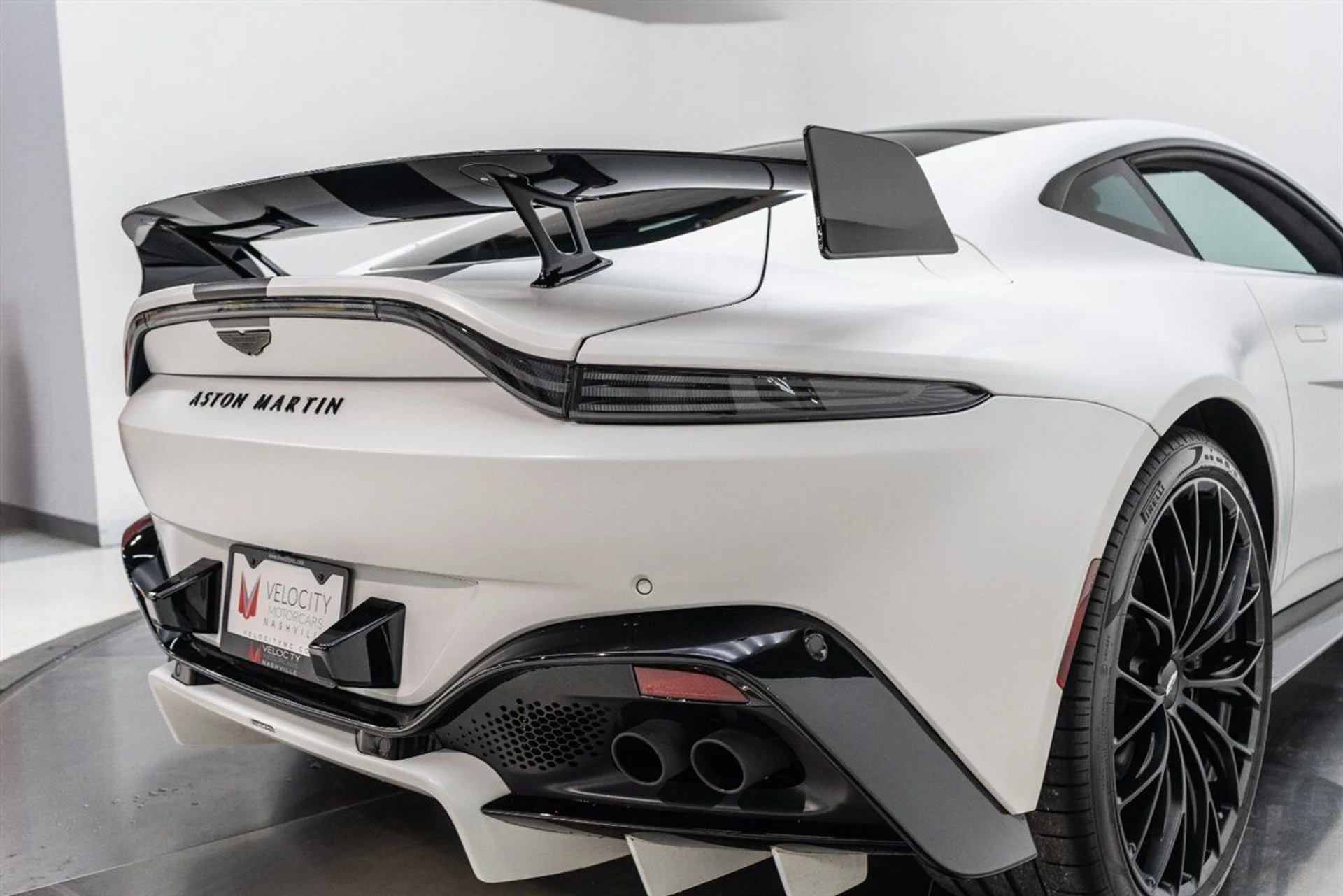 mph082_713515003_51993e9535_1280_bd4db0758f