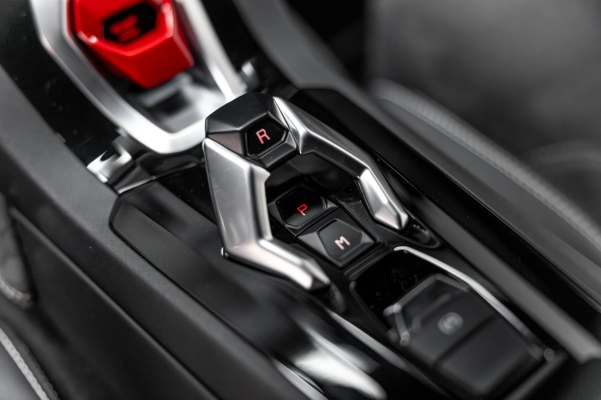 mph082_752023745_Used_2017_Lamborghini_Huracan_1765410503_182ad1d622