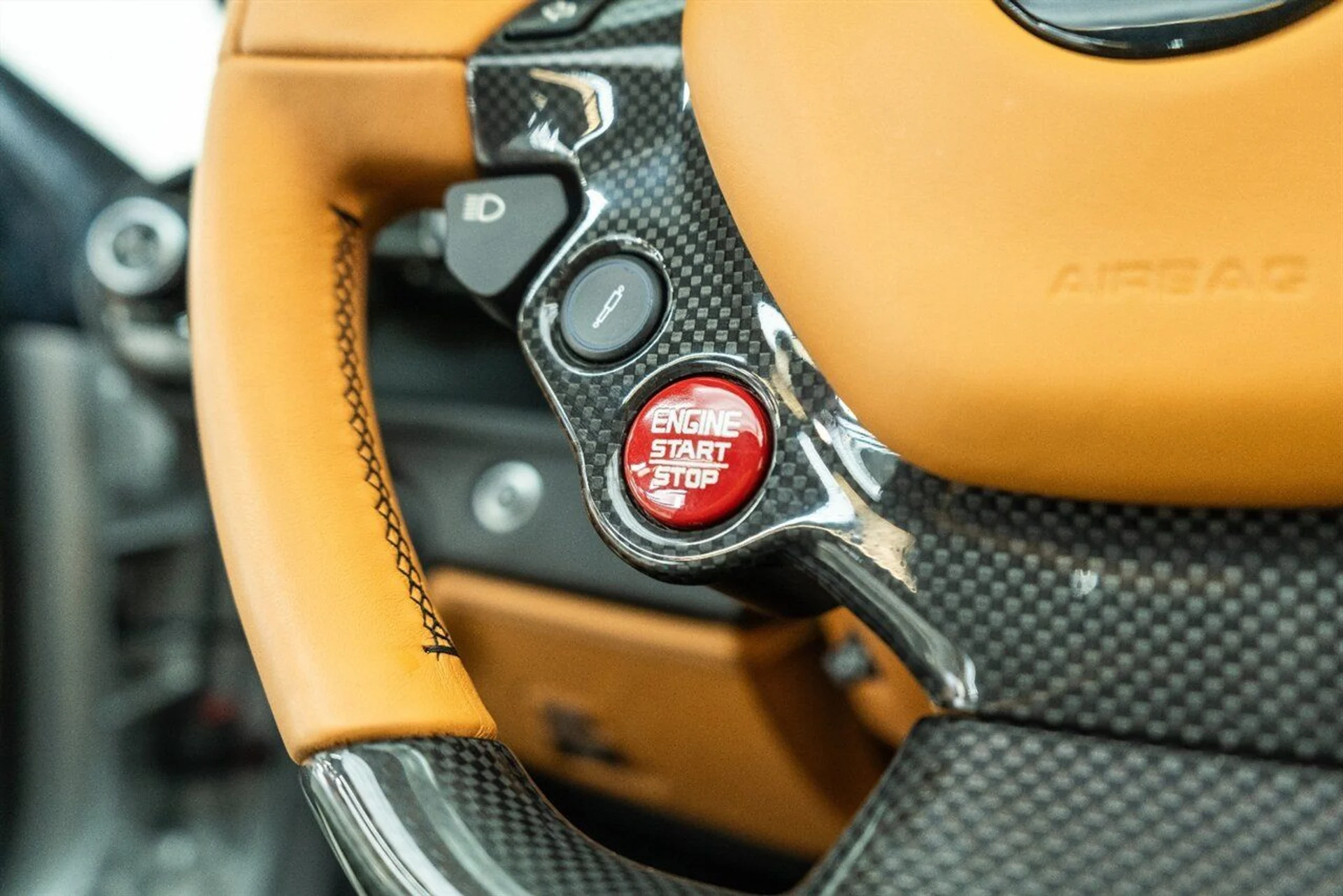 mph082_973711039_dd07386146_1280_567e98fd0a