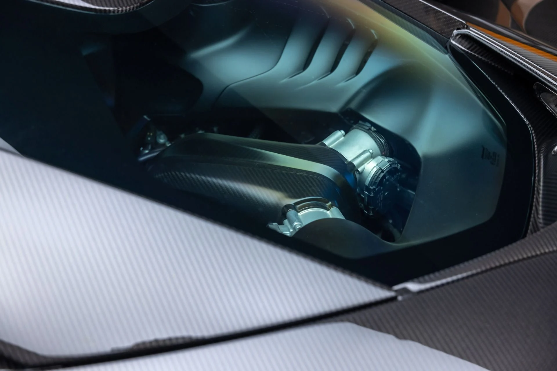 mph082_999521097_13122_p83_l_faa7d10f26