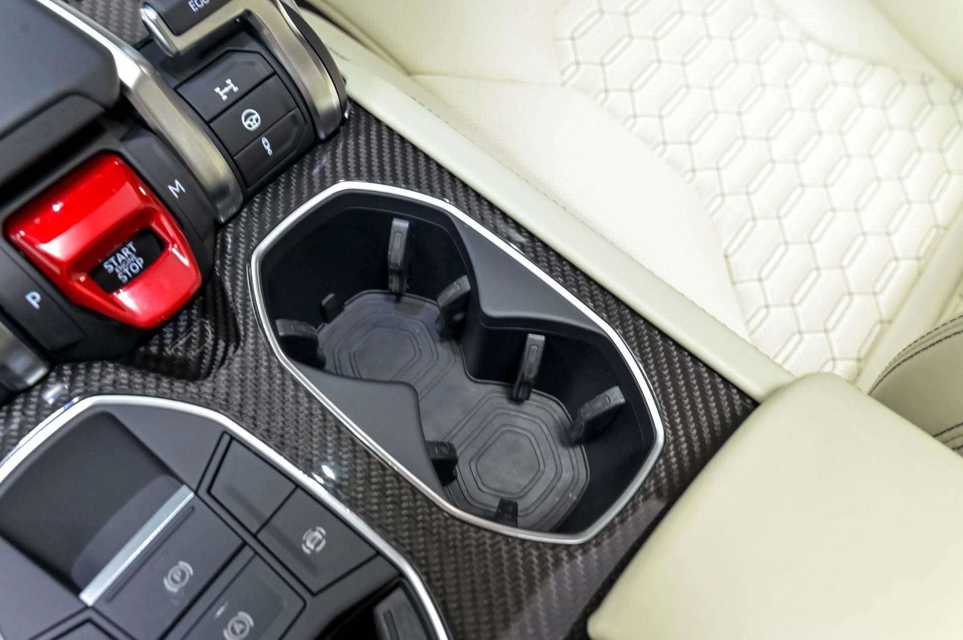 mph083_1084330951_Used_2020_Lamborghini_Urus_1778528583_c546761be7