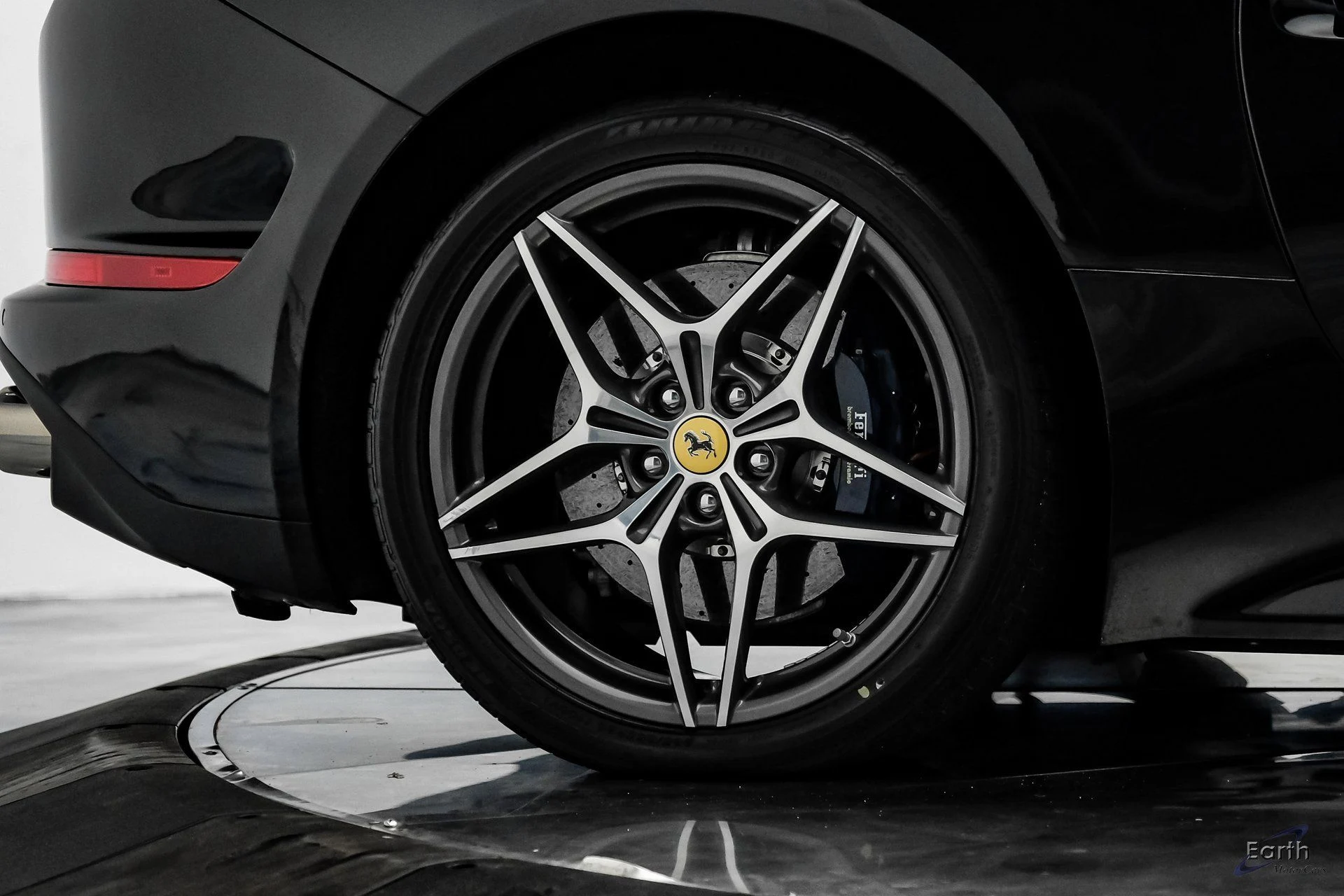 mph083_1143658246_77326e36e5eea8d97d1c61d6a47447b4x_714b1ea569