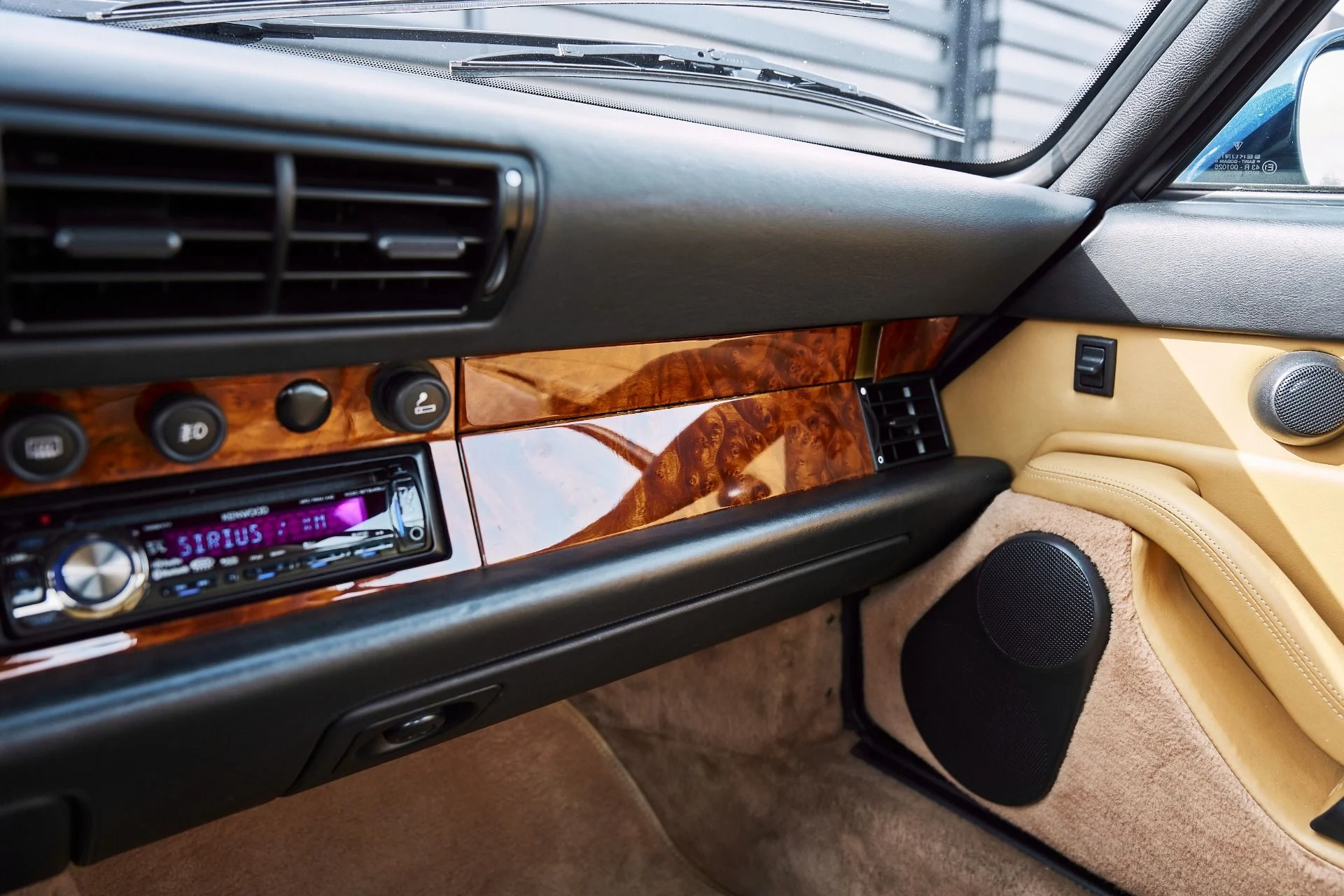 mph083_1192511948_Used_1997_Porsche_911_Turbo_1770864867_0db5da3b40