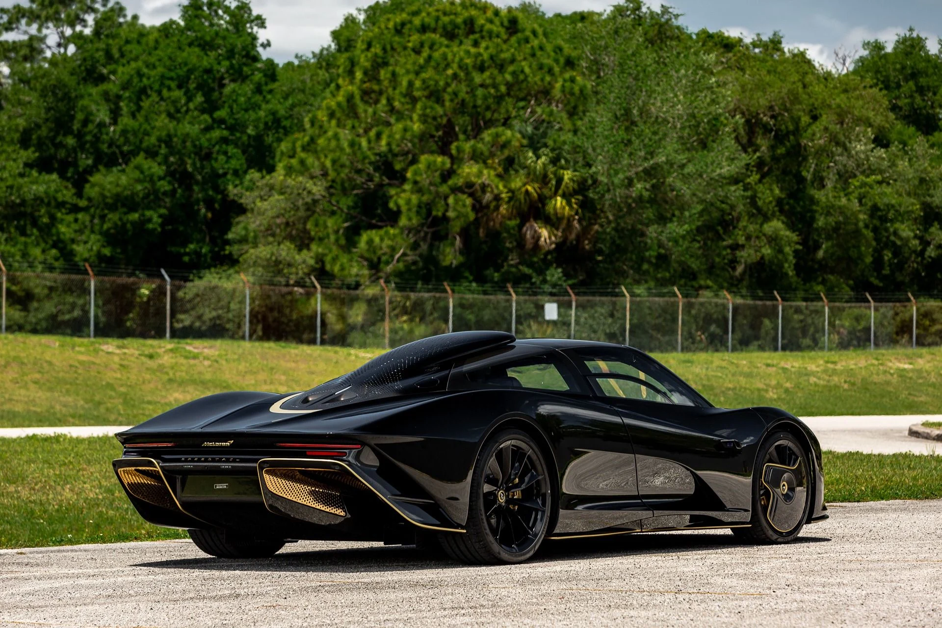 mph083_119769625_Used_2020_Mc_Laren_Speedtail_XP_10_Bespoke_84628300c1