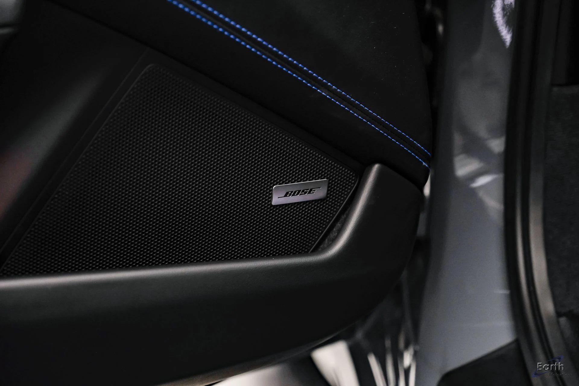 mph083_1282472993_a83b3f2c50ee3cbf0aa1bbec2fdfe503x_5e974d1f5e