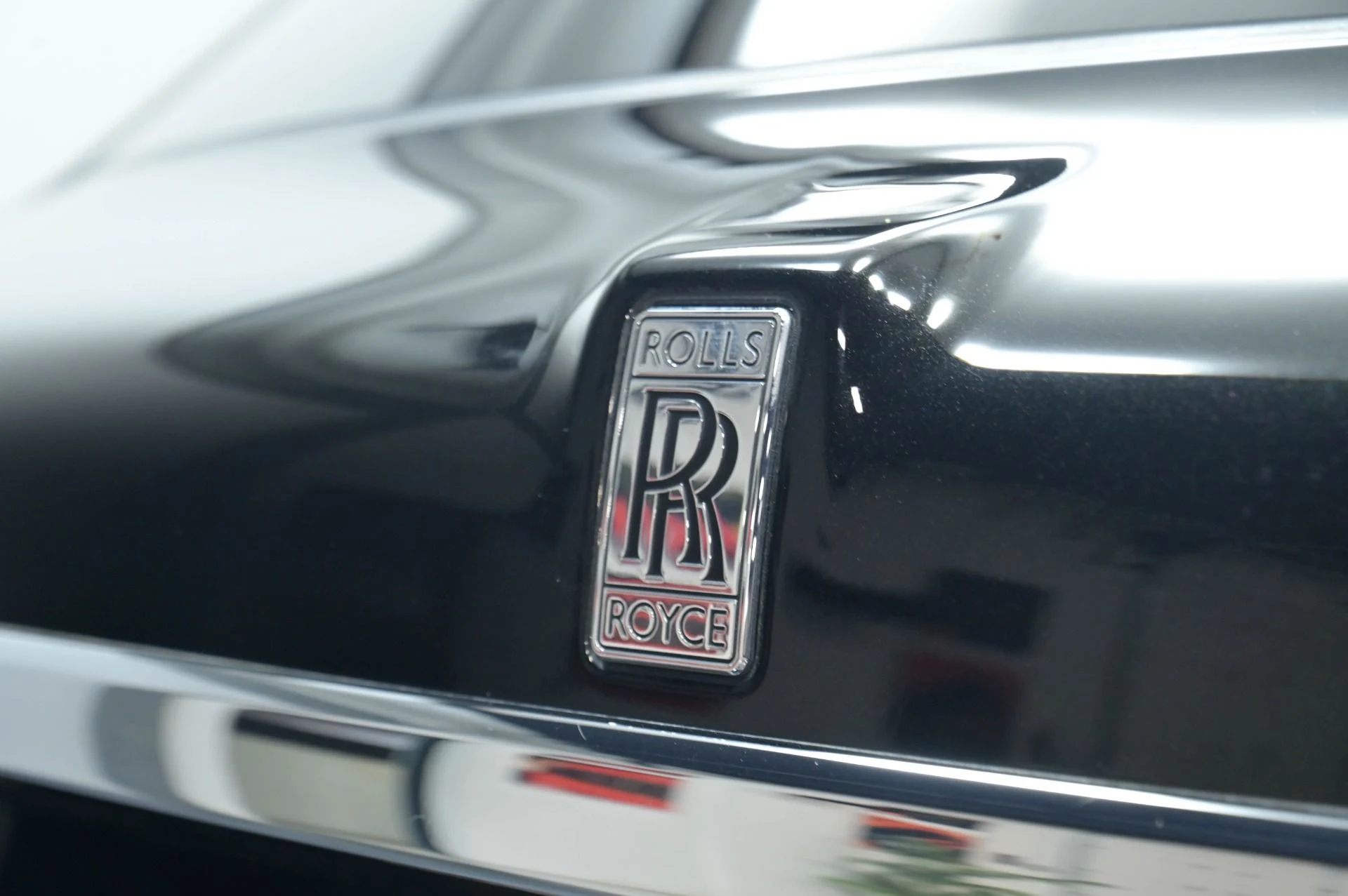 mph083_1289453865_Used_2023_Rolls_Royce_Cullinan_1782858223_2c2d93dd43