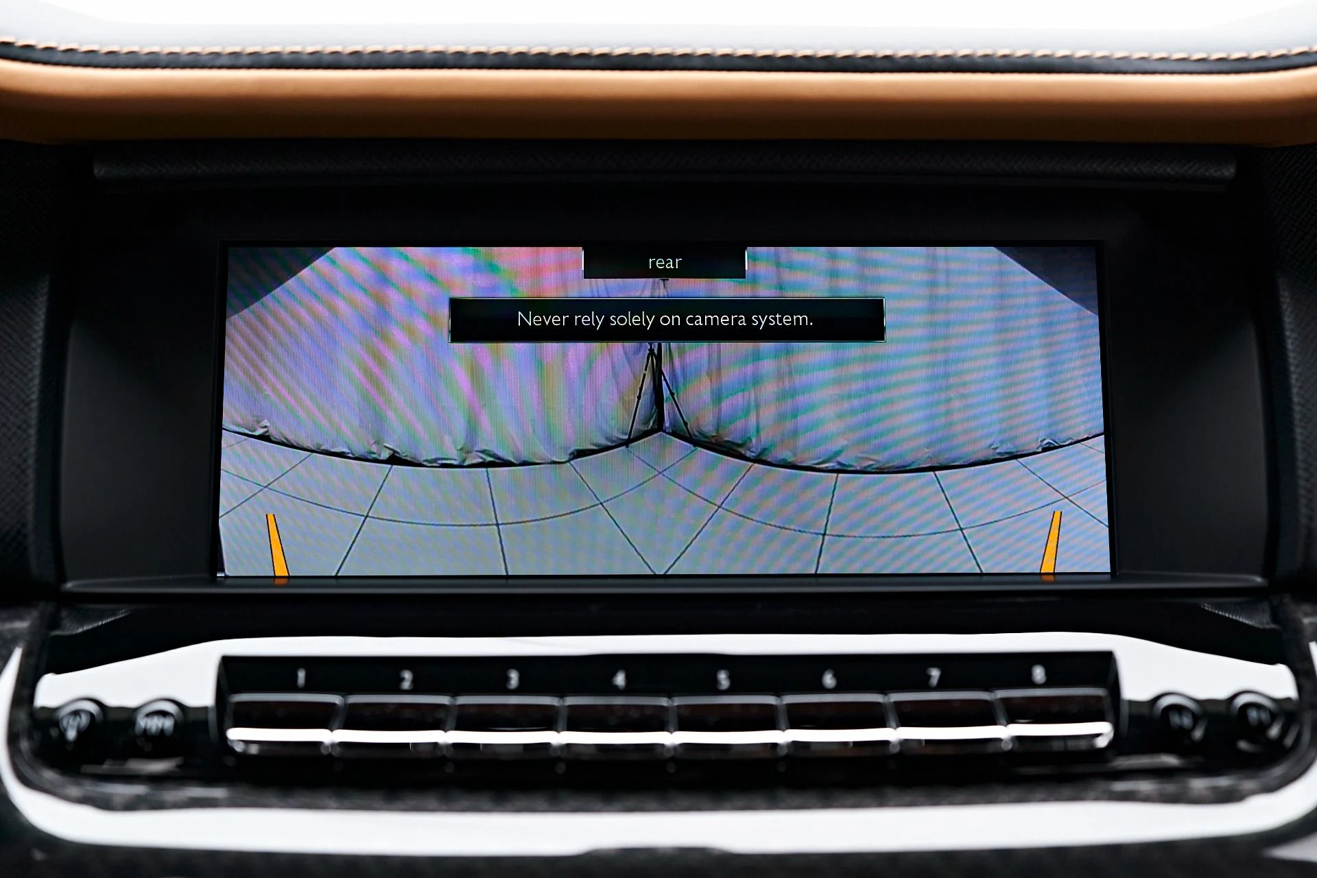 mph083_1401362735_Used_2022_Rolls_Royce_Cullinan_Base_1679686724_17b0e8e228