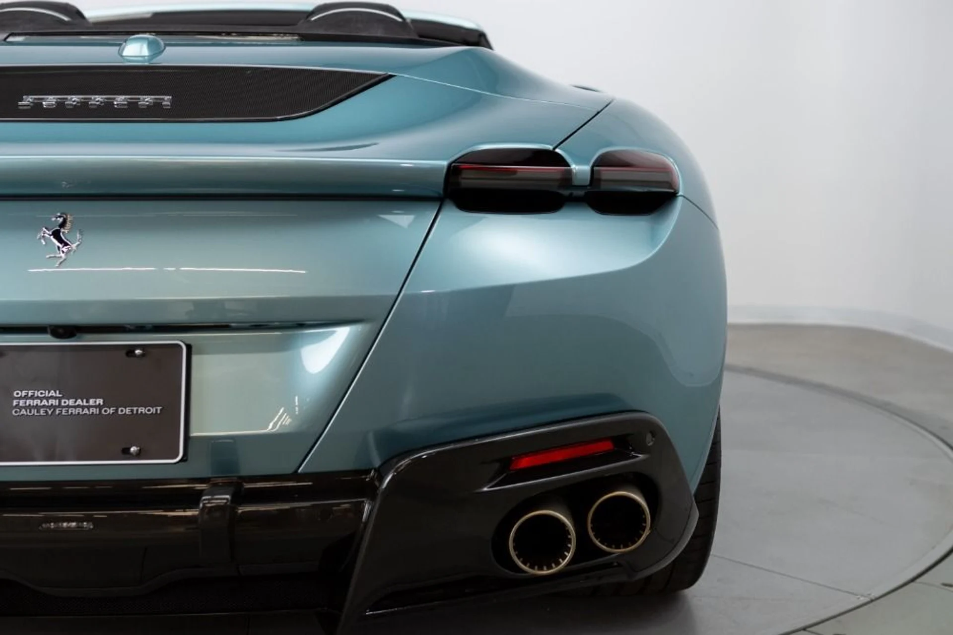 mph083_1521099812_Used_2024_Ferrari_Roma_Spider_008f7628a2