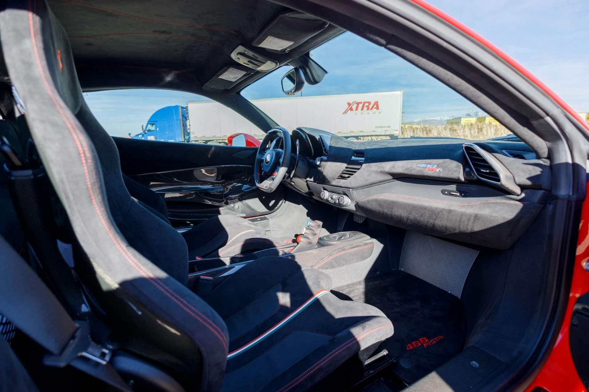 mph083_160459940_Used_2020_Ferrari_488_Pista_1765914948_2ef9514190