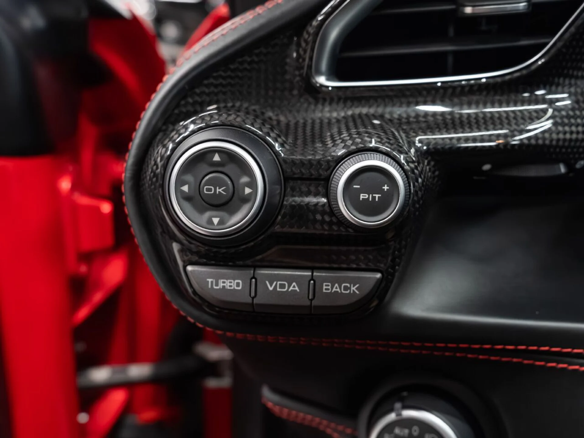 mph083_1809311675_ferrari_488_gtb_2017_e655ce8e6e