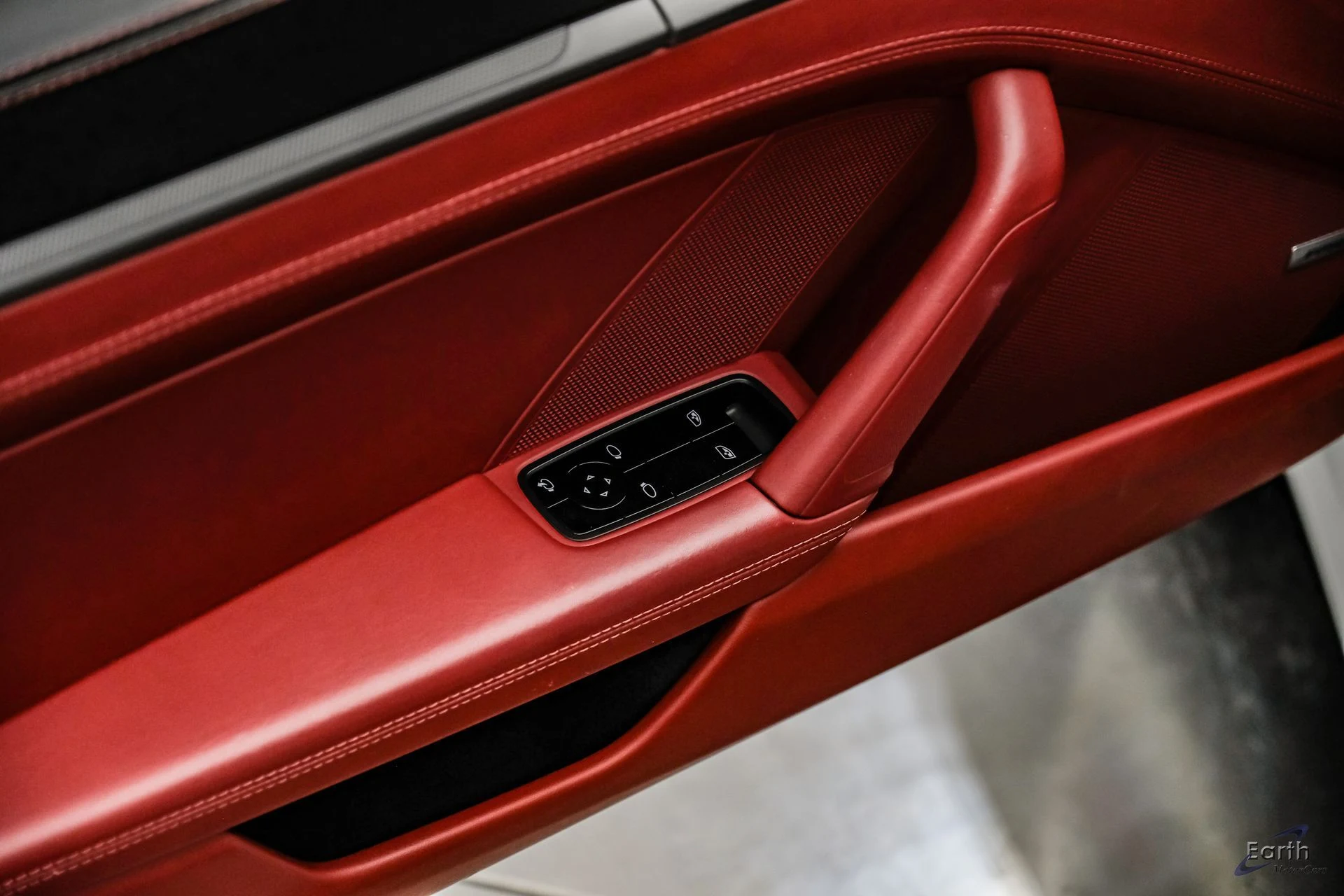 mph083_181923643_1265a3e003c2e43392a3a496ba19196ax_f8c398449a