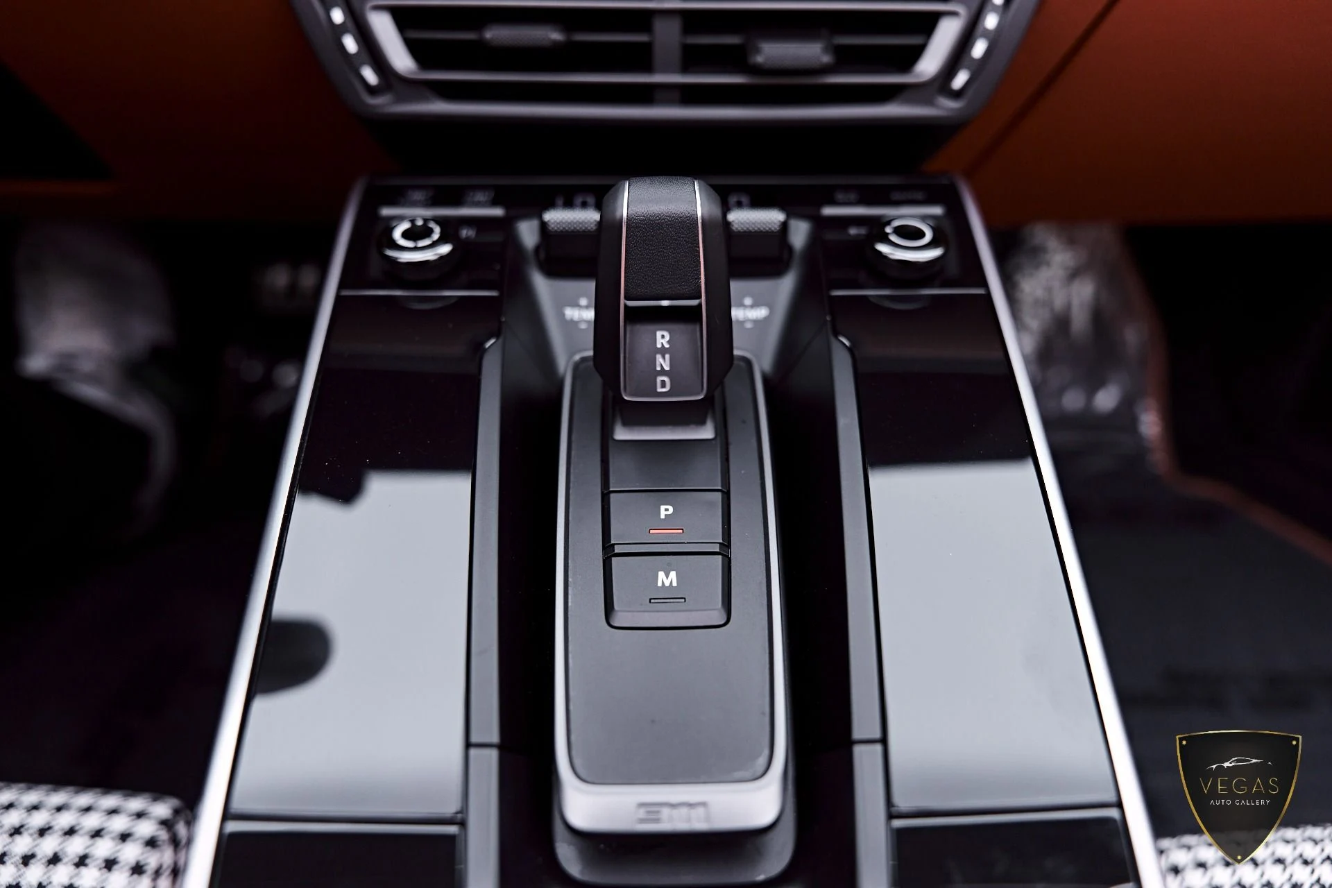 mph083_1842666039_Used_2024_Porsche_911_Turbo_S_1782351503_c165a5abf0