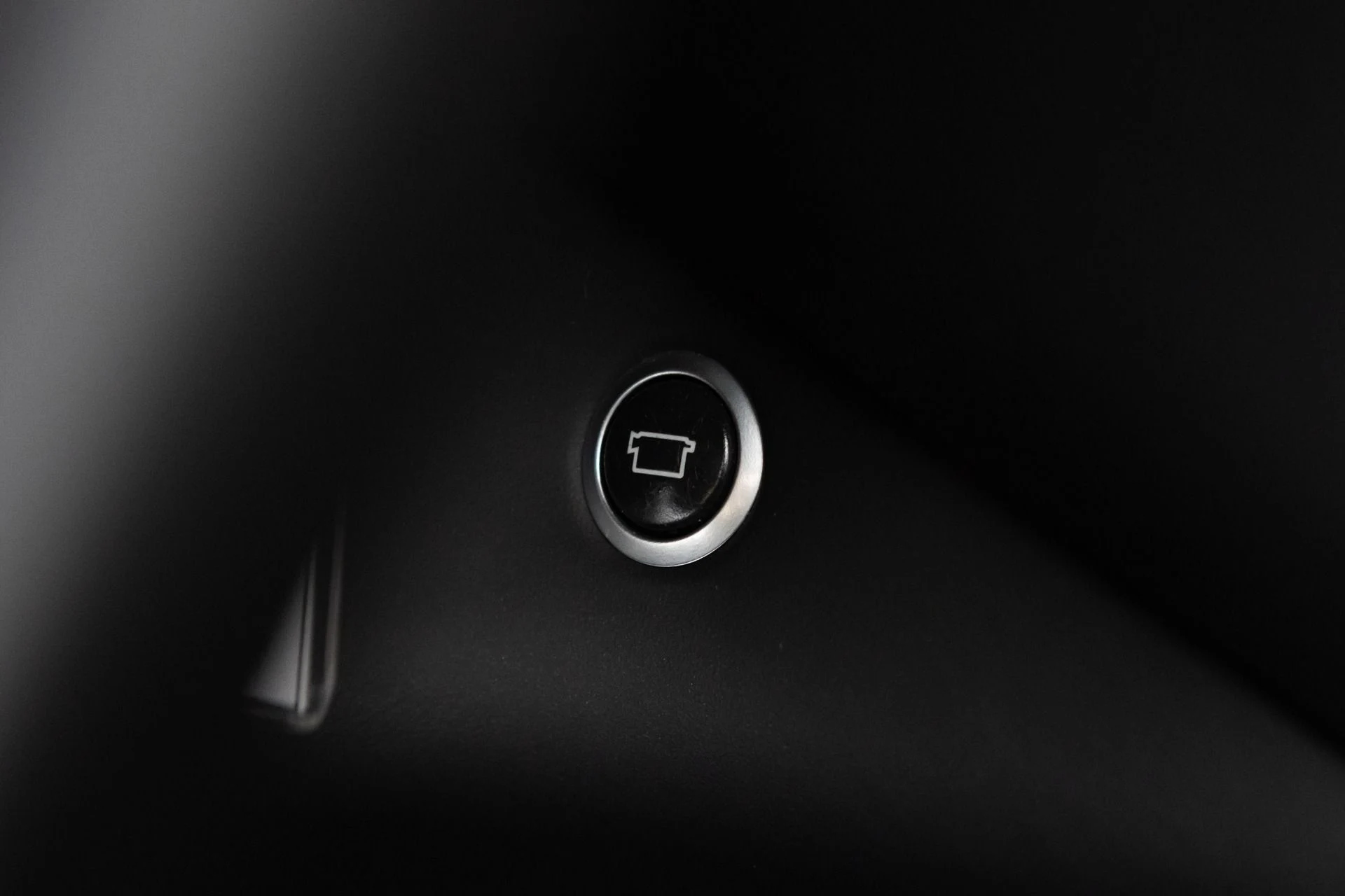 mph083_1977679811_Used_2016_Ferrari_California_T_1772654229_5e58bd7d42