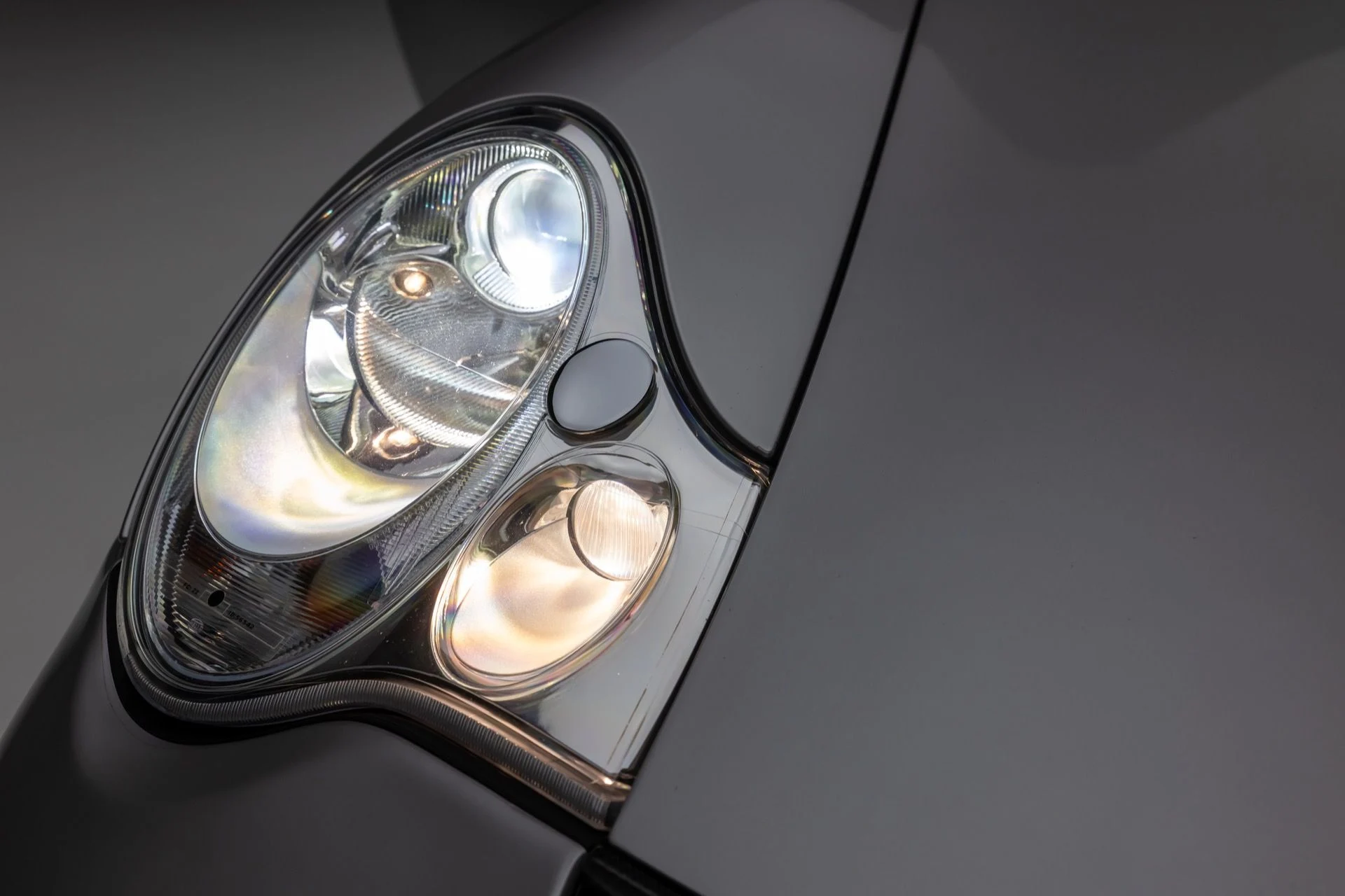 mph083_2030847598_13475_p84_l_7139570dcc