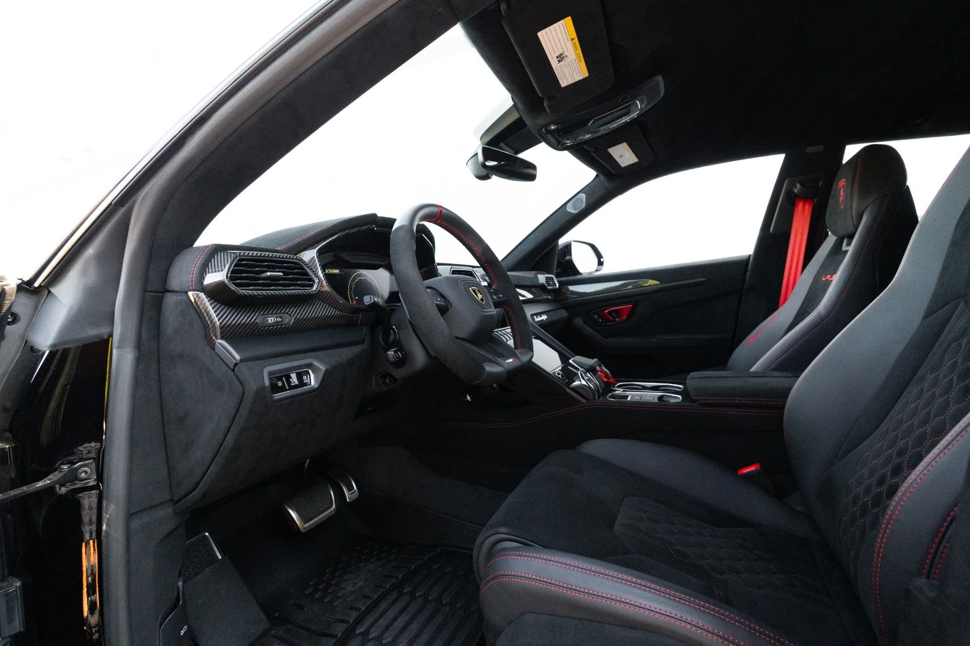 mph083_2097305915_Used_2024_Lamborghini_Urus_Performante_1770940170_7e3a036d75