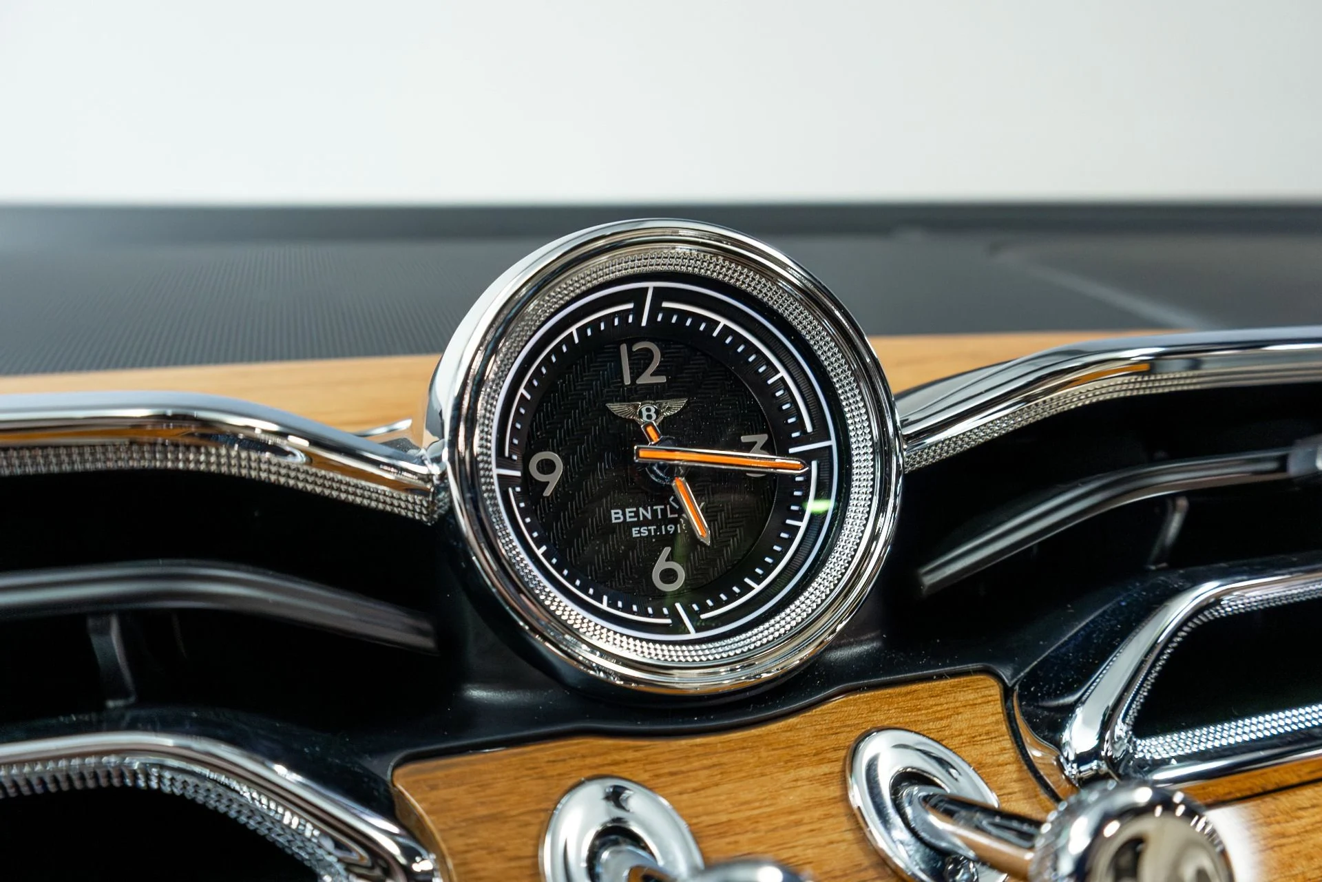 mph083_220174003_Used_2021_Bentley_Bentayga_V8_First_Edition_1776782316_1a67783ac7