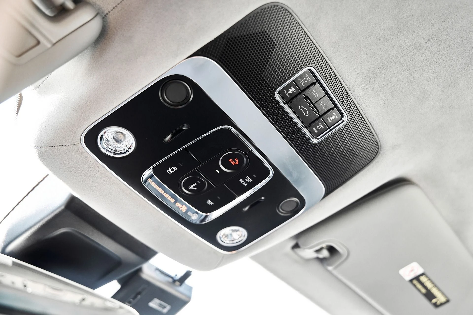 mph083_2214834750_Used_2026_Bentley_Flying_Spur_V8_1775613393_93b49e743c