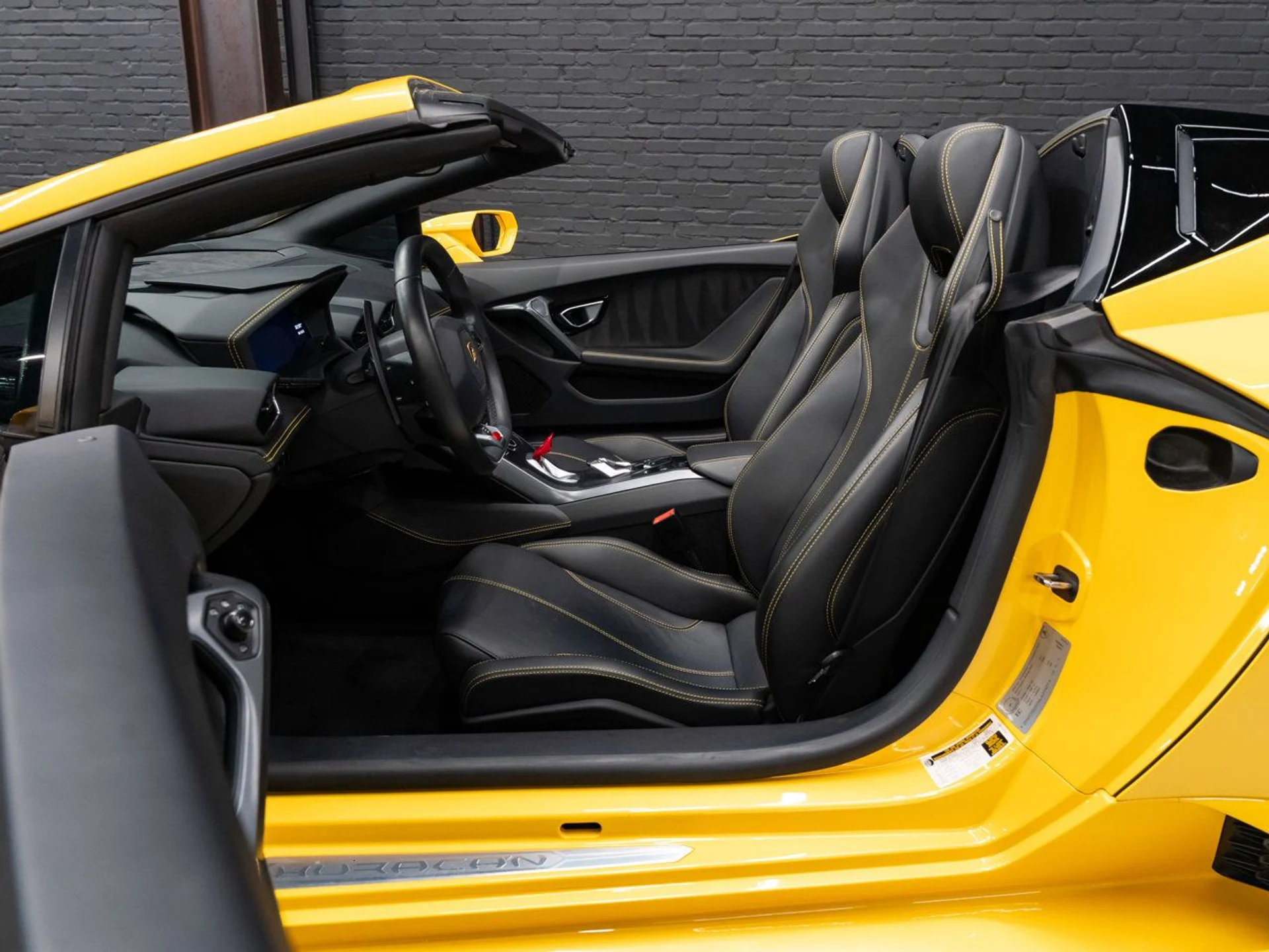 mph083_2221506829_lamborghini_huracan_2017_4421064500