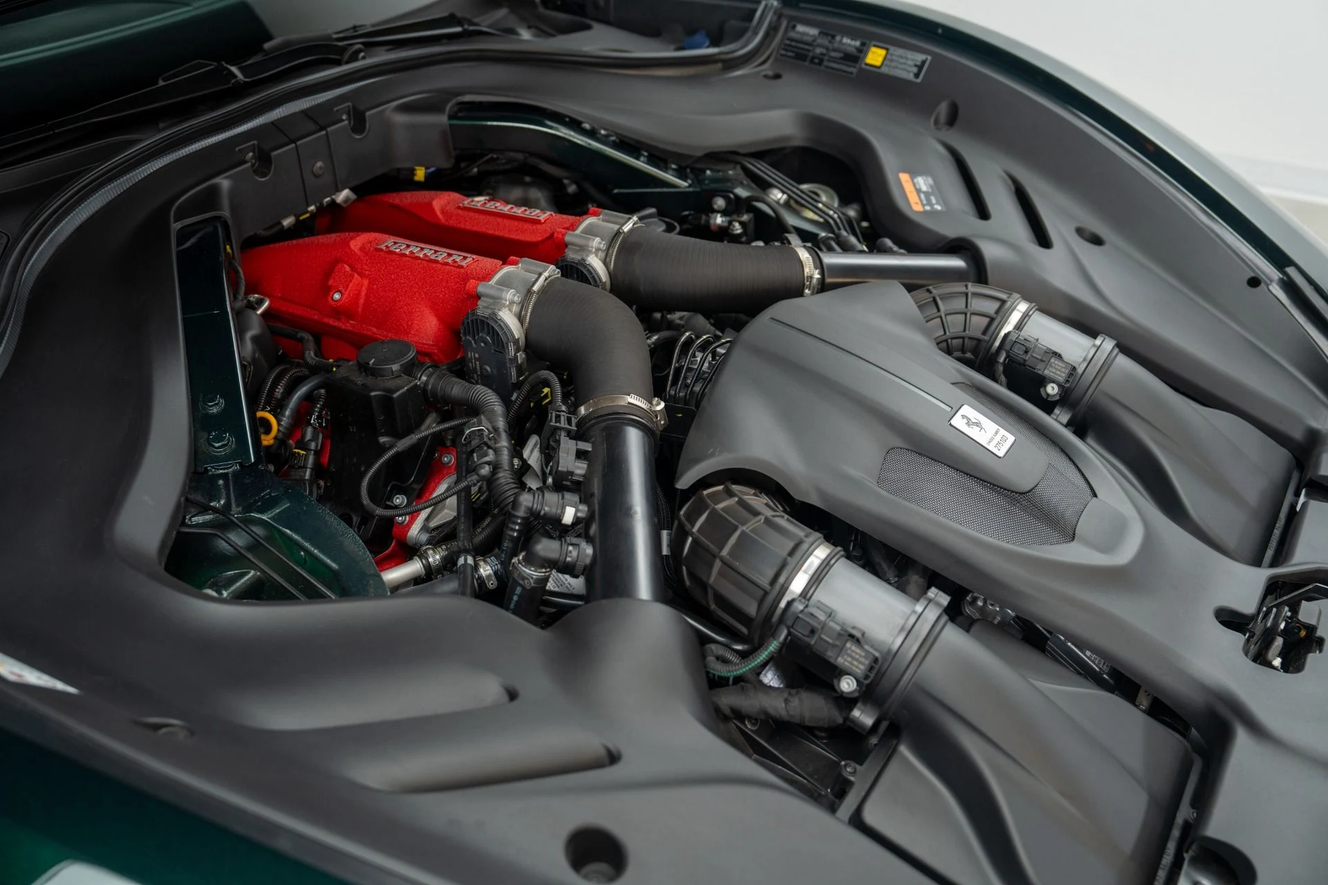 mph083_2269989352_Used_2022_Ferrari_Roma_1772575263_e260513122