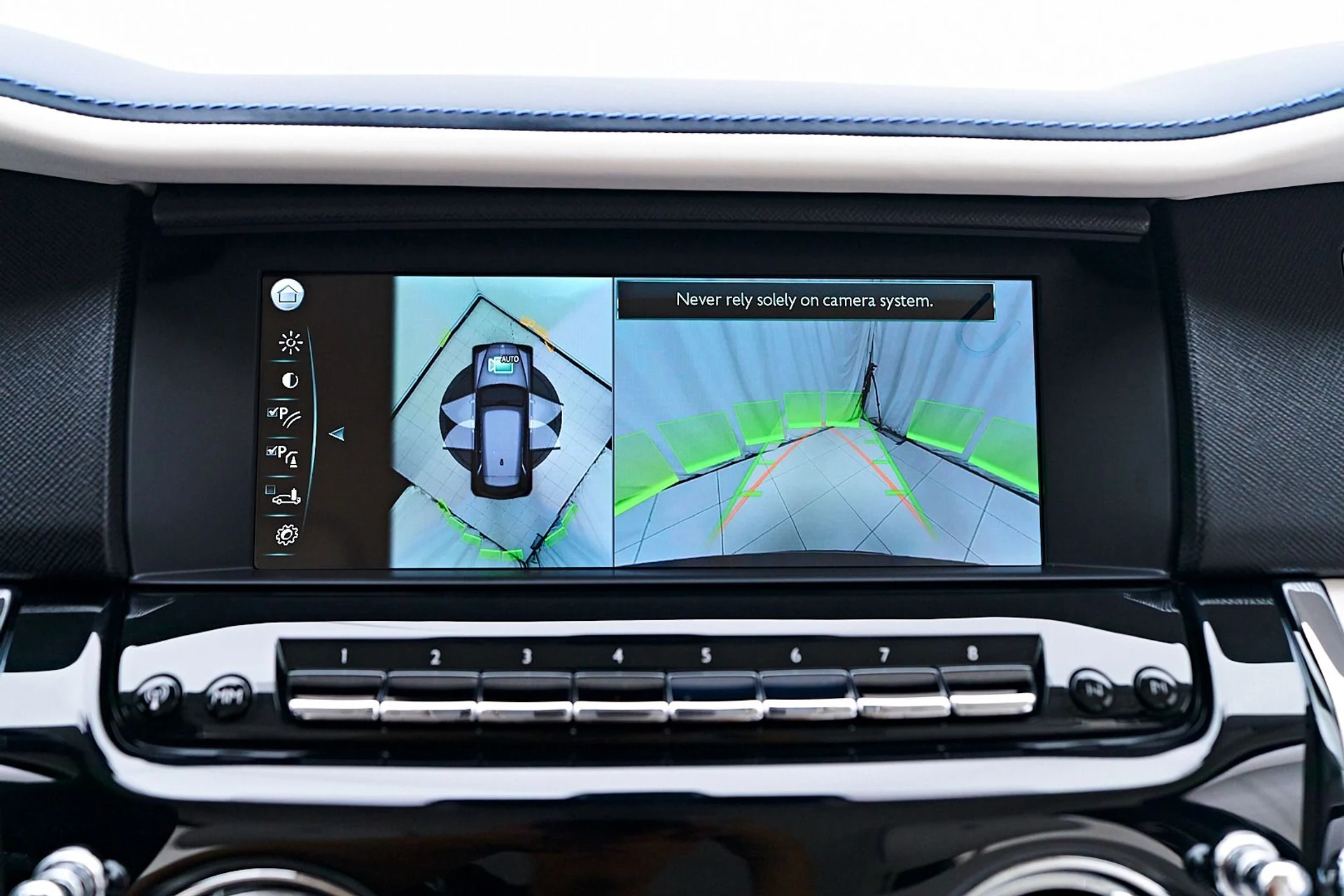 mph083_2365969432_Used_2023_Rolls_Royce_Cullinan_Base_1745954360_337800f91b