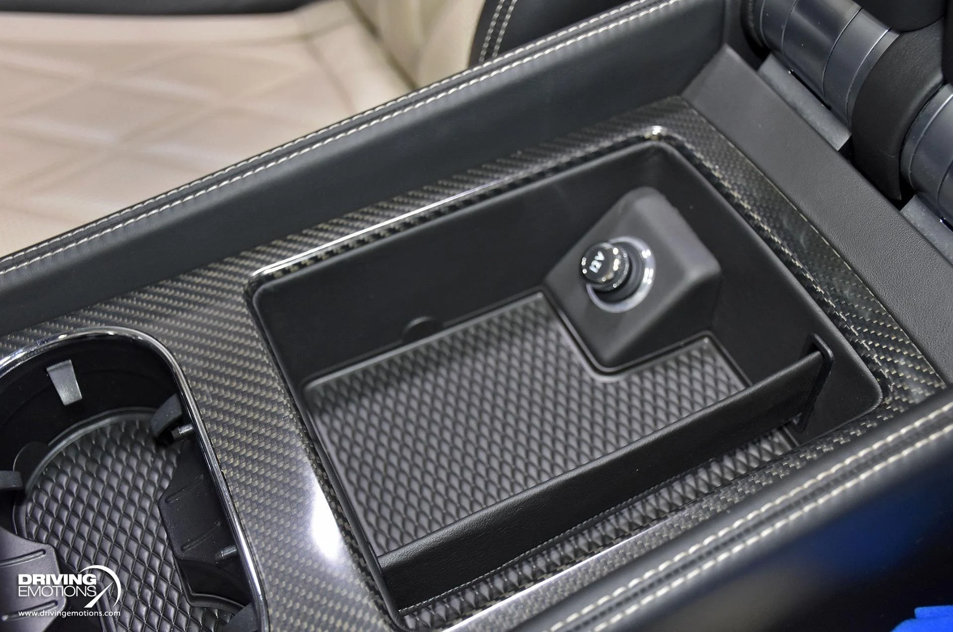 mph083_2387349073_871_p84_l_243e79b579