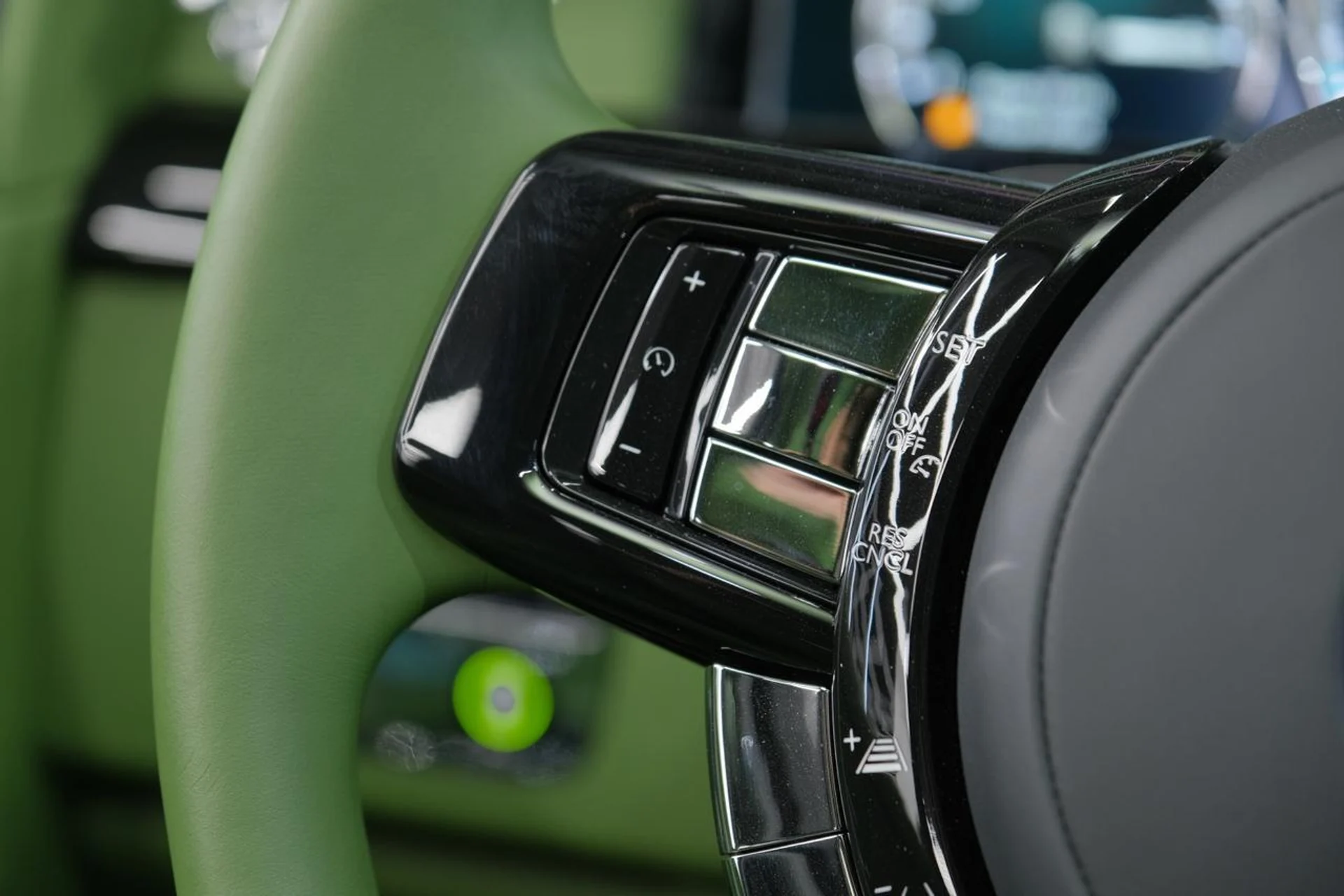 mph083_2444136119_5f20a28243d08842bc272bcba3928879_ea2bb06e2c