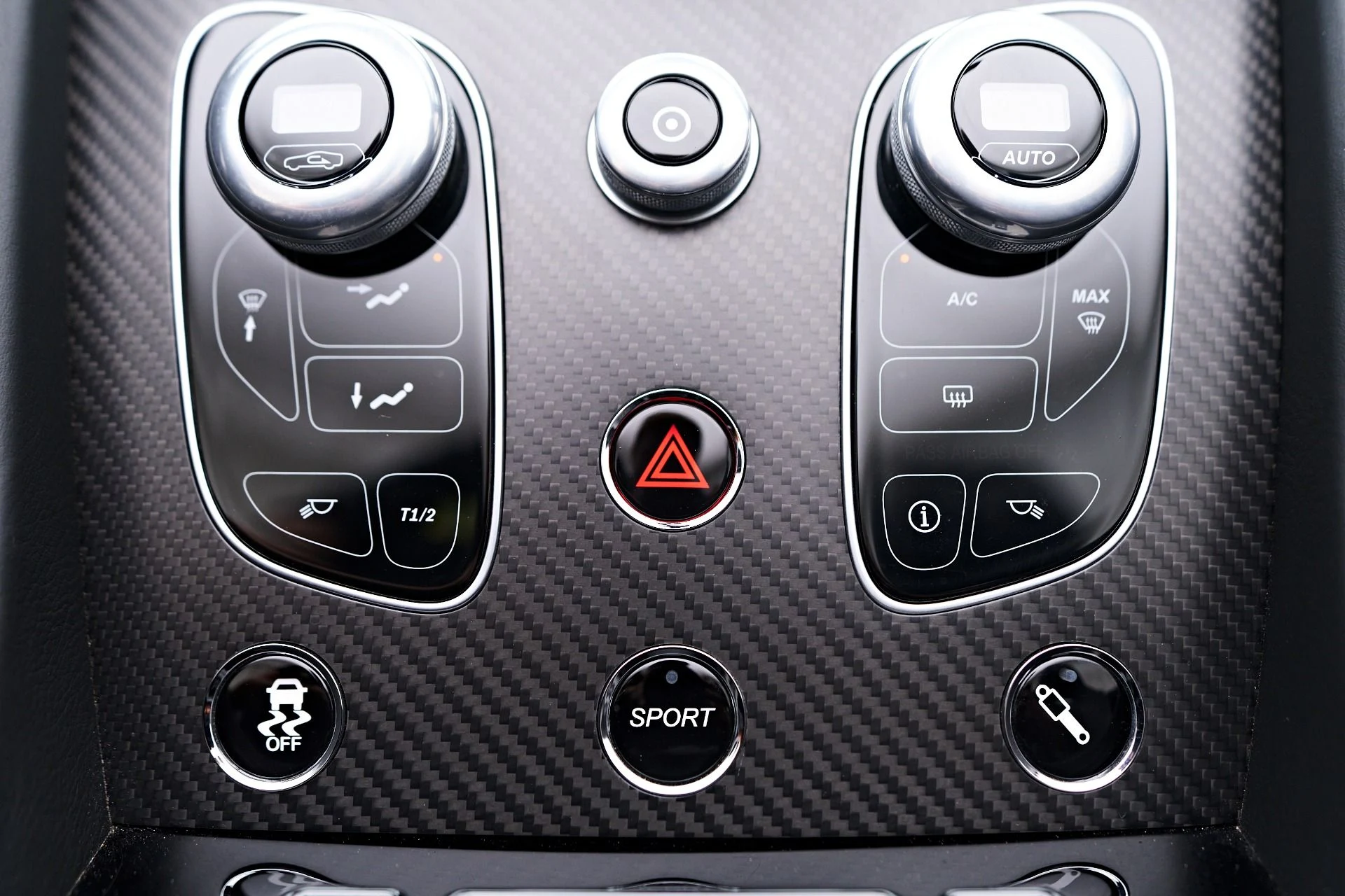 mph083_2521768153_Used_2016_Aston_Martin_DB_9_GT_1758395092_add2e472f0