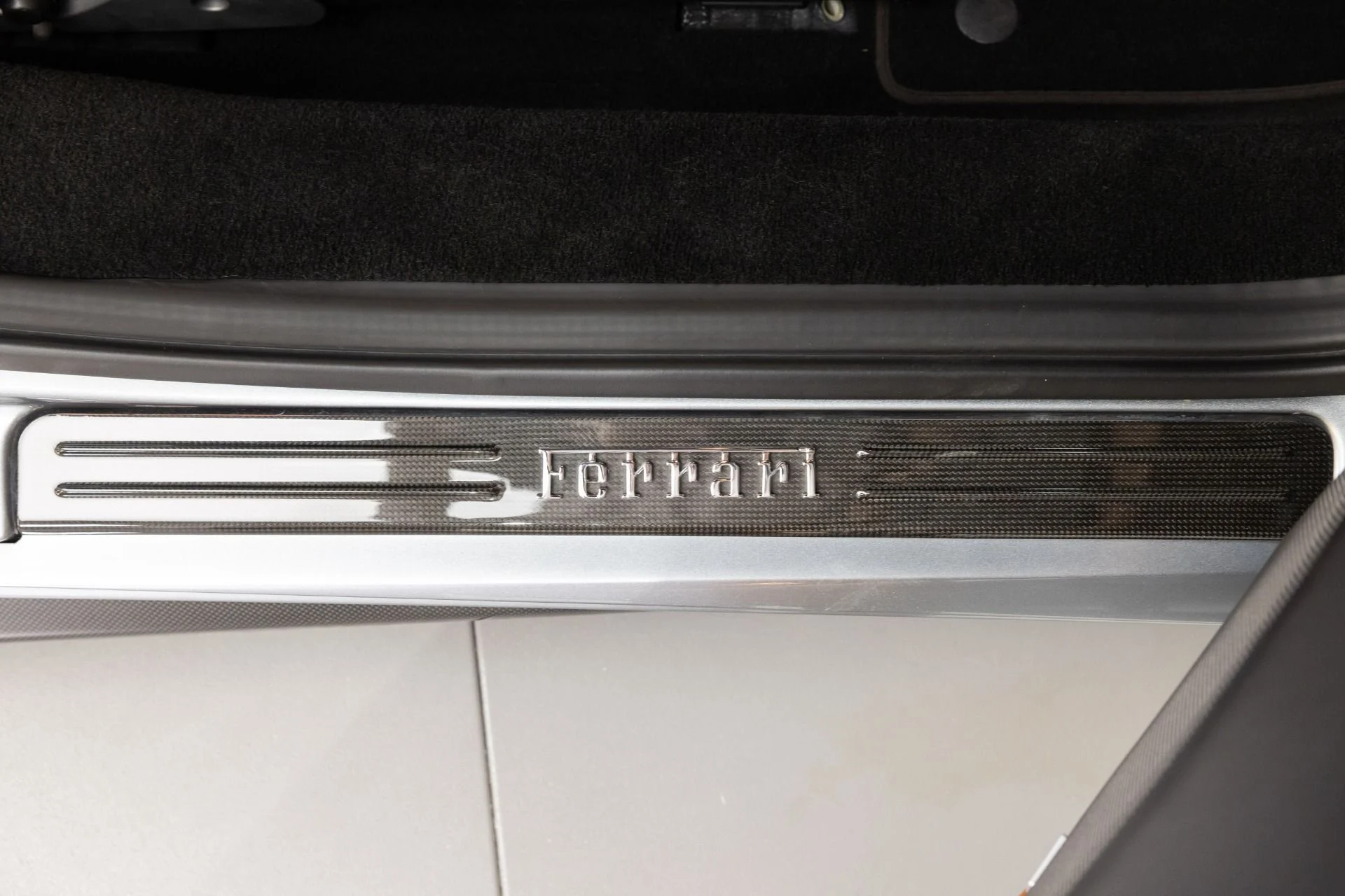 mph083_2765679338_Used_2017_Ferrari_488_Spider_1784830222_93d861bd20