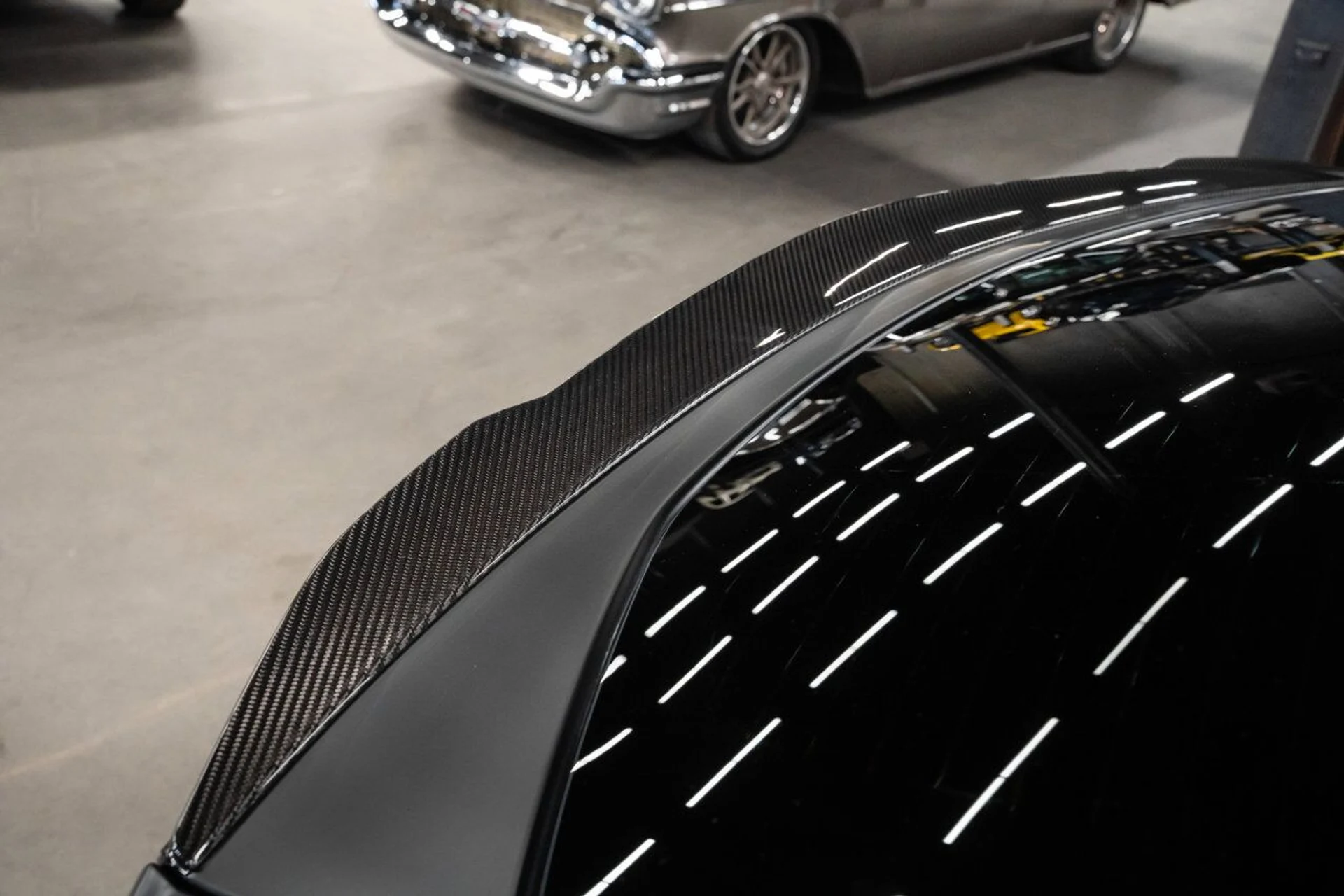 mph083_282461351_lamborghini_urus_2023_d9b603399b