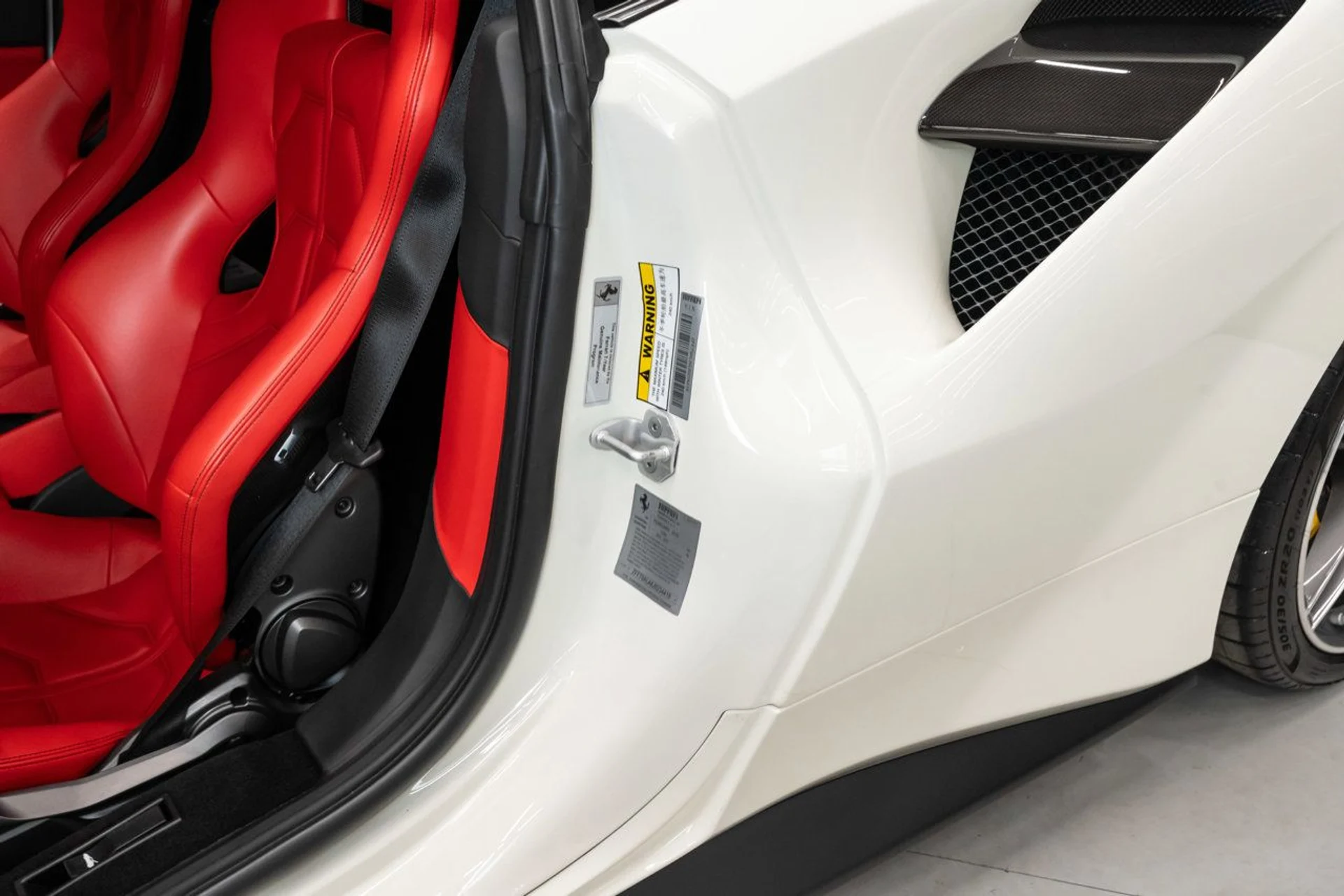 mph083_2839066288_ferrari_488_gtb_2018_775d9d5716