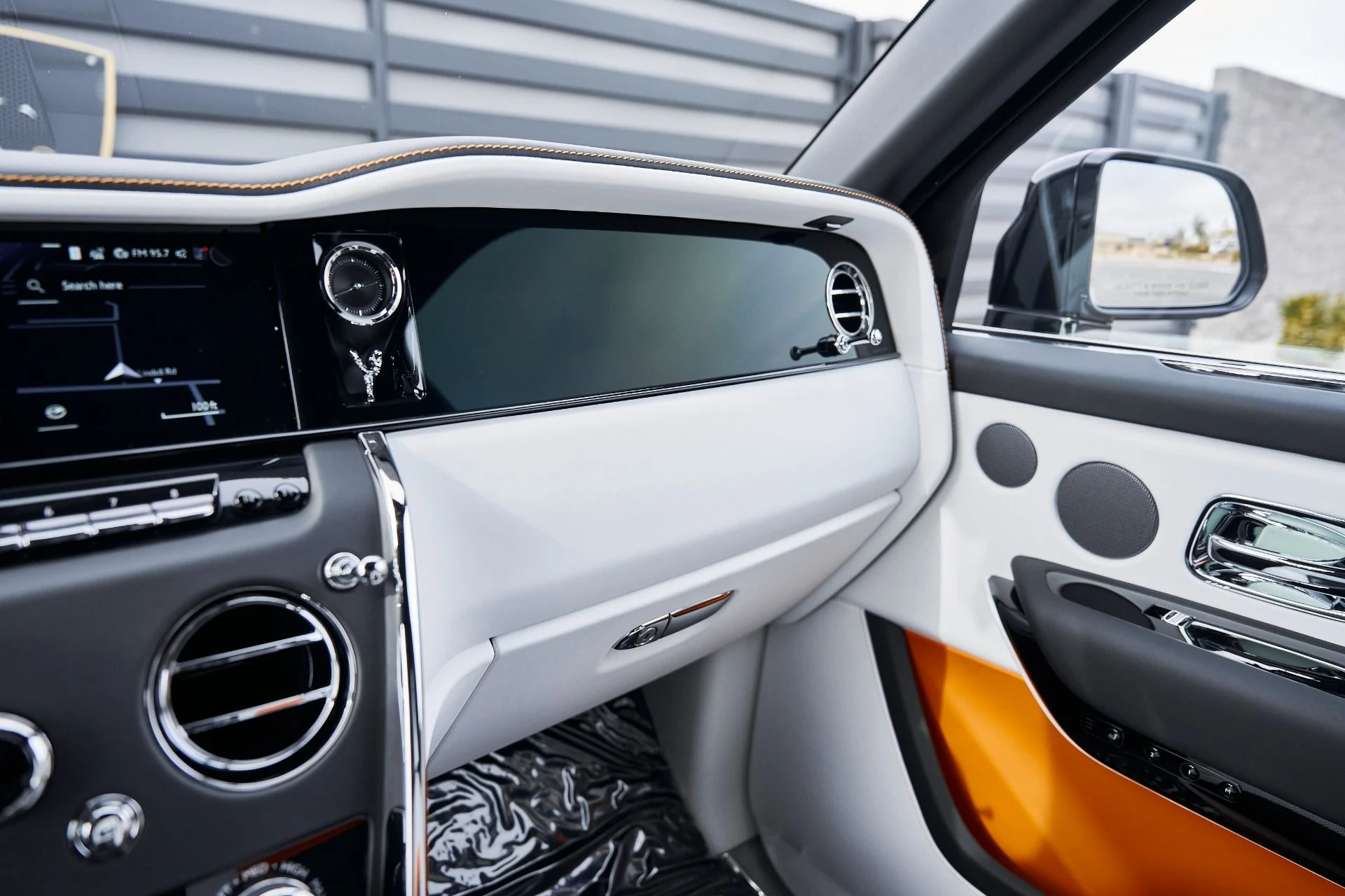 mph083_2861704966_Used_2026_Rolls_Royce_Cullinan_Base_1769135907_12bdb50cf7