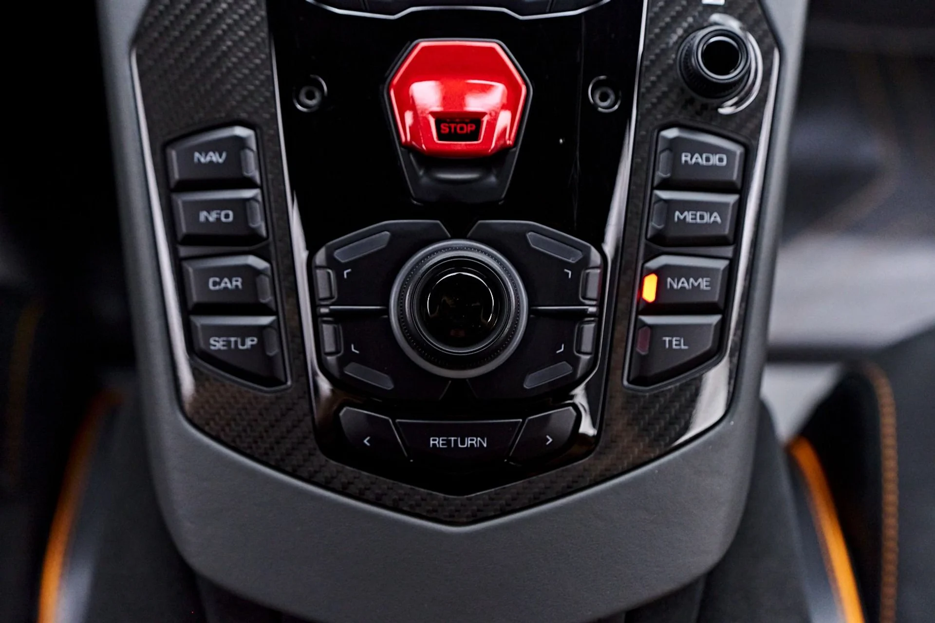 mph083_2930407009_Used_2019_Lamborghini_Aventador_SVJ_Base_1744650749_672e55923b