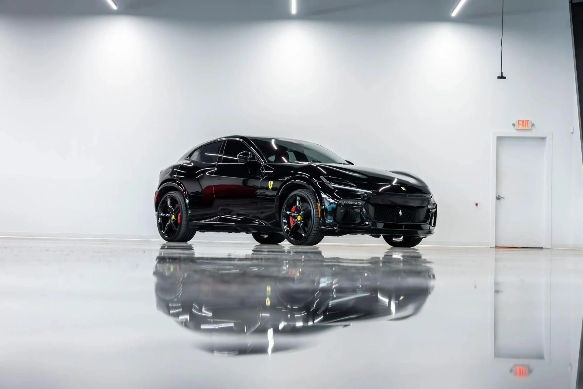 mph083_2948086626_Used_2025_Ferrari_Purosangue_Sport_Utility_4_D_1784849399_ce6440cfbd