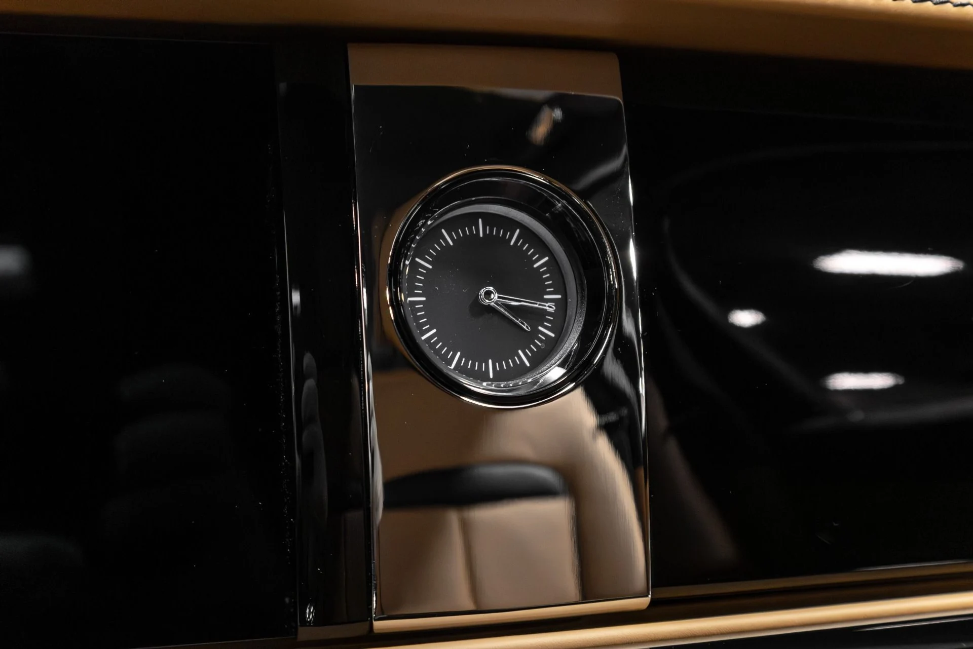 mph083_3041556788_Used_2022_Rolls_Royce_Ghost_1767138760_6fe049d2bd