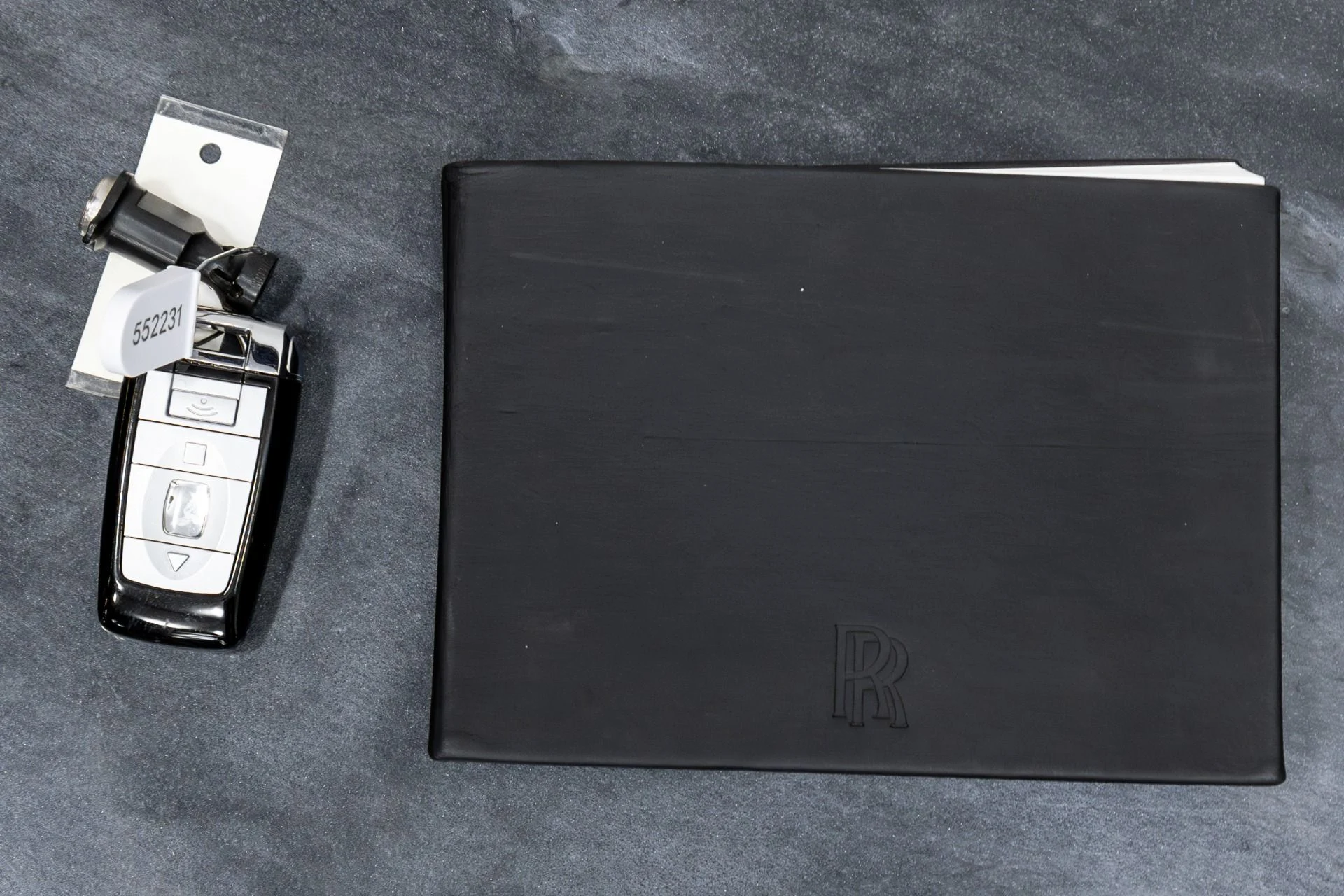 mph083_3093232988_Used_2017_Rolls_Royce_Ghost_Black_Badge_1764012368_e407aaac02