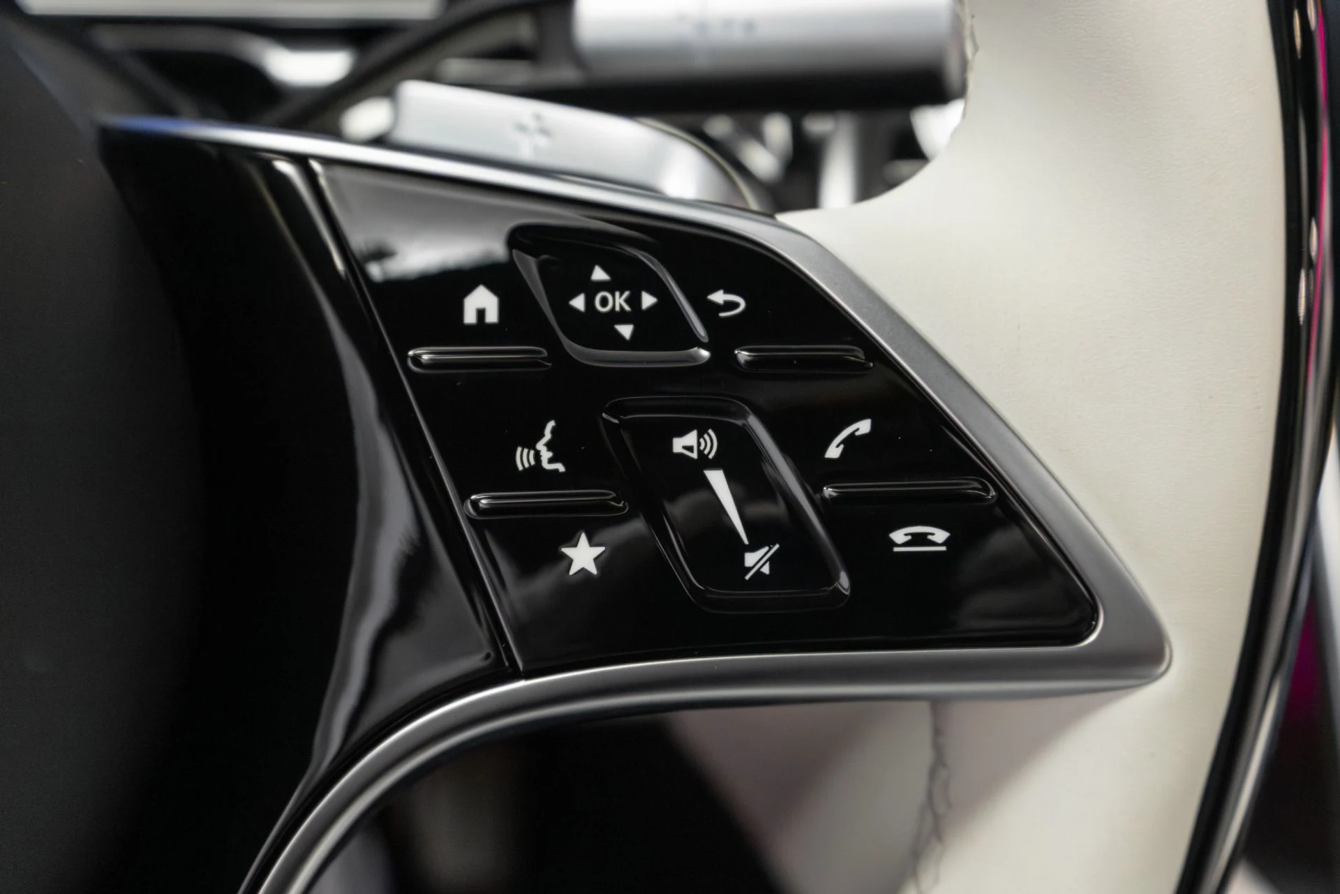 mph083_3157734348_Used_2024_Mercedes_Benz_S_Class_Maybach_S_680_4_MATIC_1766187081_599ea297df